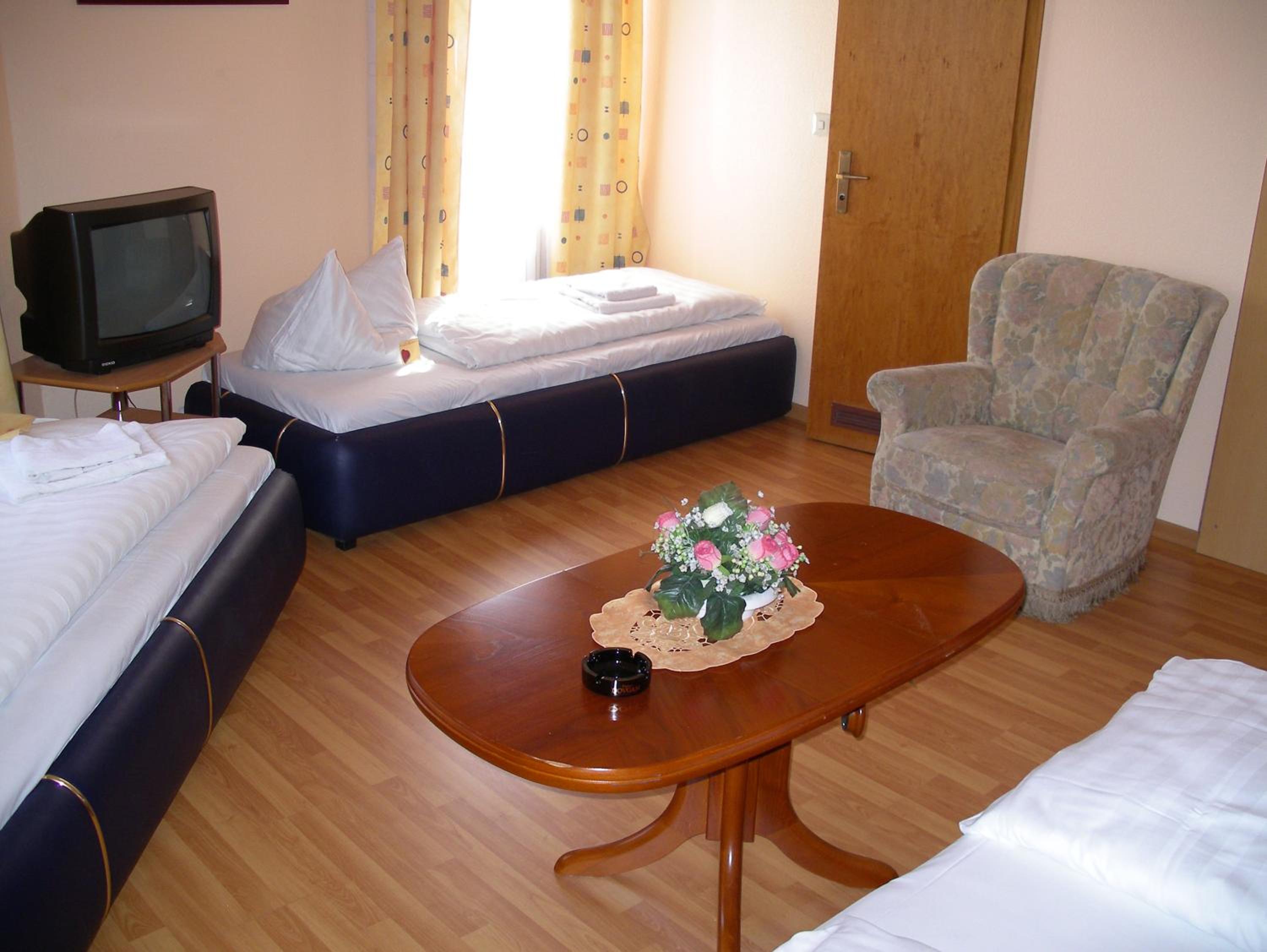 Offenbach Vacations - Hotel garni Djaran - Property Image 12