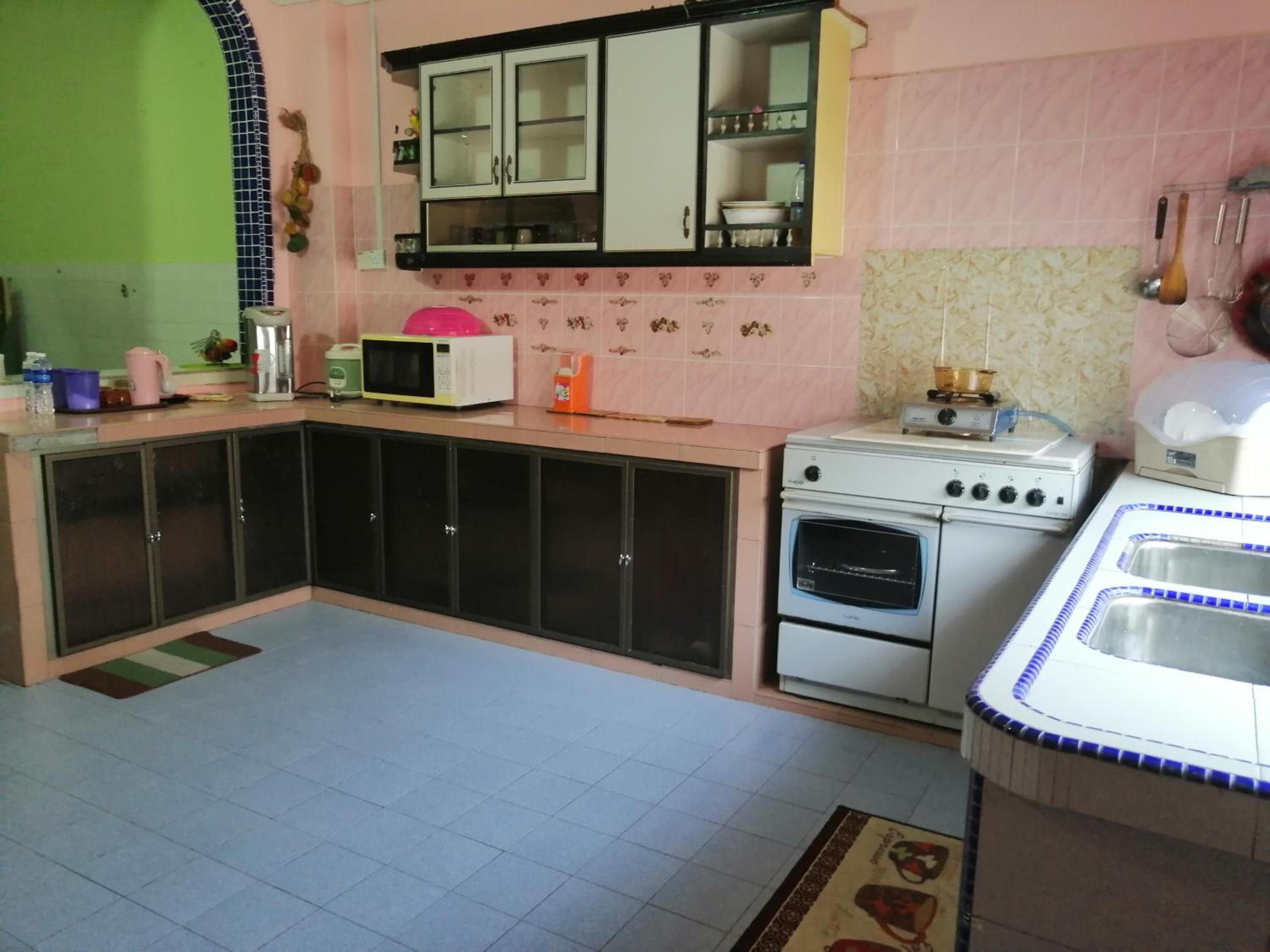 KLUANG BARAT HOMESTAY photo 8