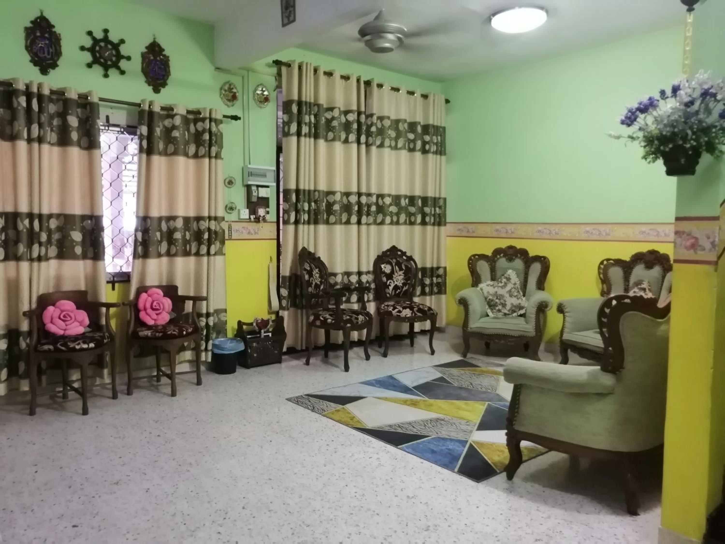 KLUANG BARAT HOMESTAY photo 1