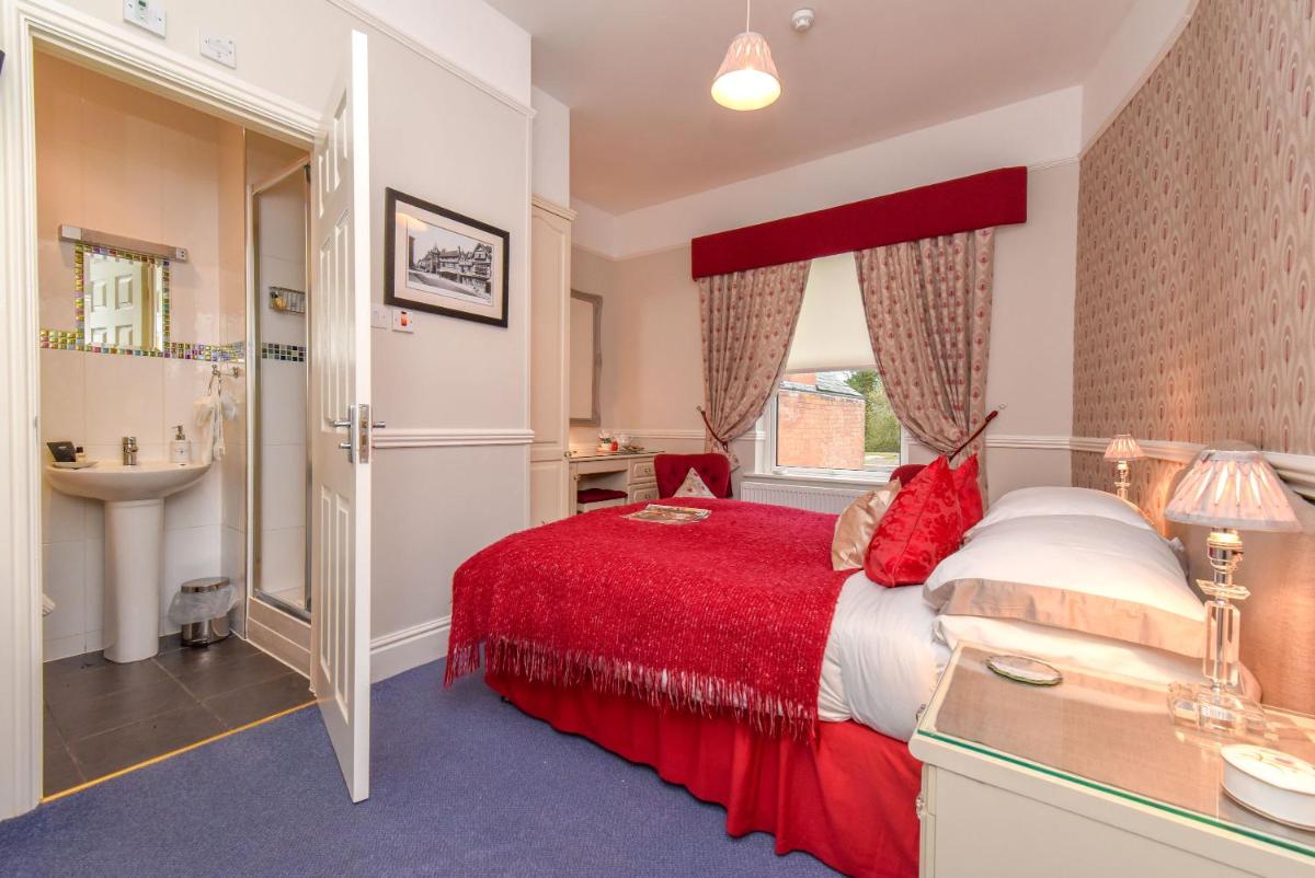 Twelfth Night Guesthouse