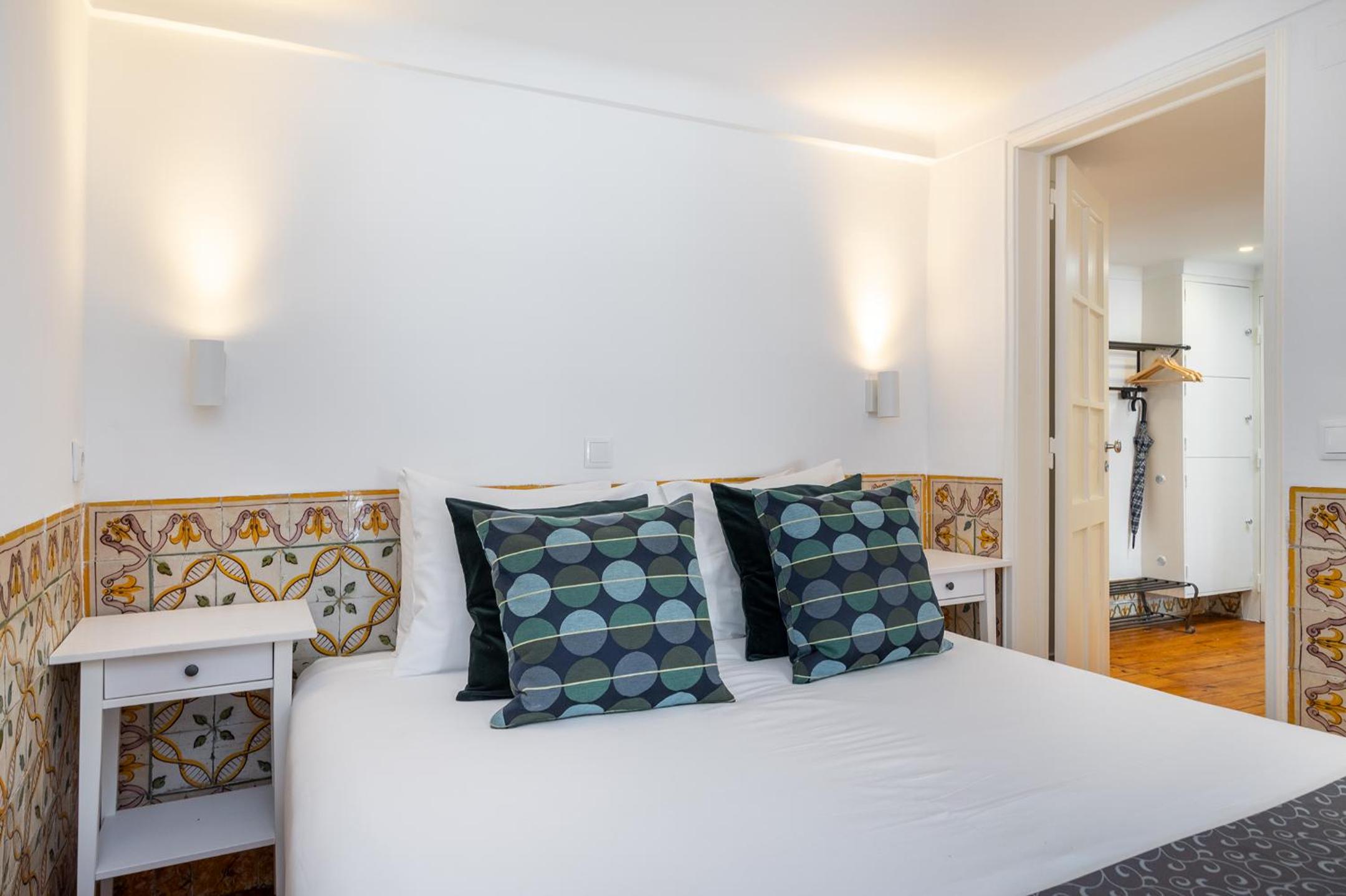 WHome Charming and historical apartment in Santa Justa view 3