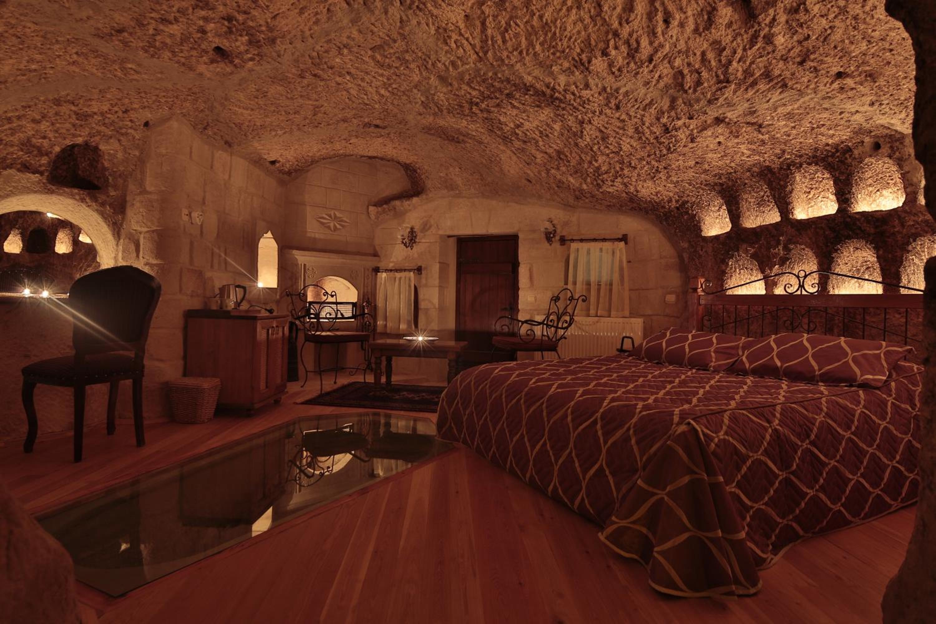 Harman Cave Hotel - Image 101