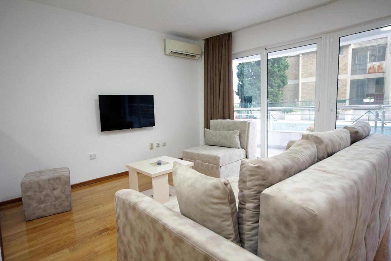 Holiday apartments Petrovac view 3