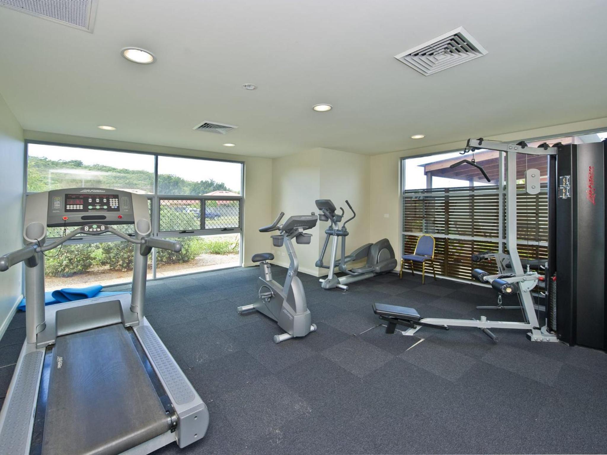 Pacific Blue 278-265 Sandy Pt Rd- Dual Key Access, Wifi, Linen and Air Conditioning