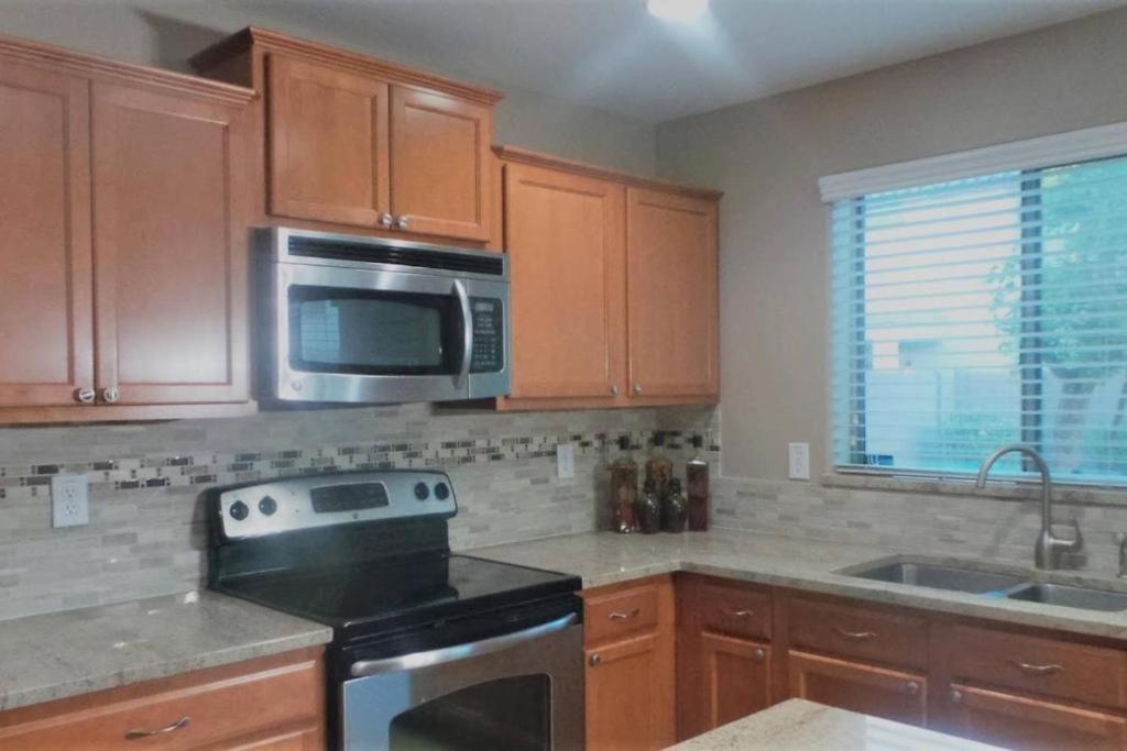 Adventure Home Rentals view 3