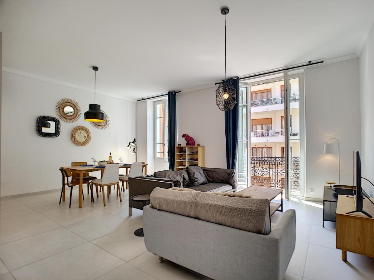 Nestor&Jeeves - COLIBRI PRESTIGE - Central - Close sea