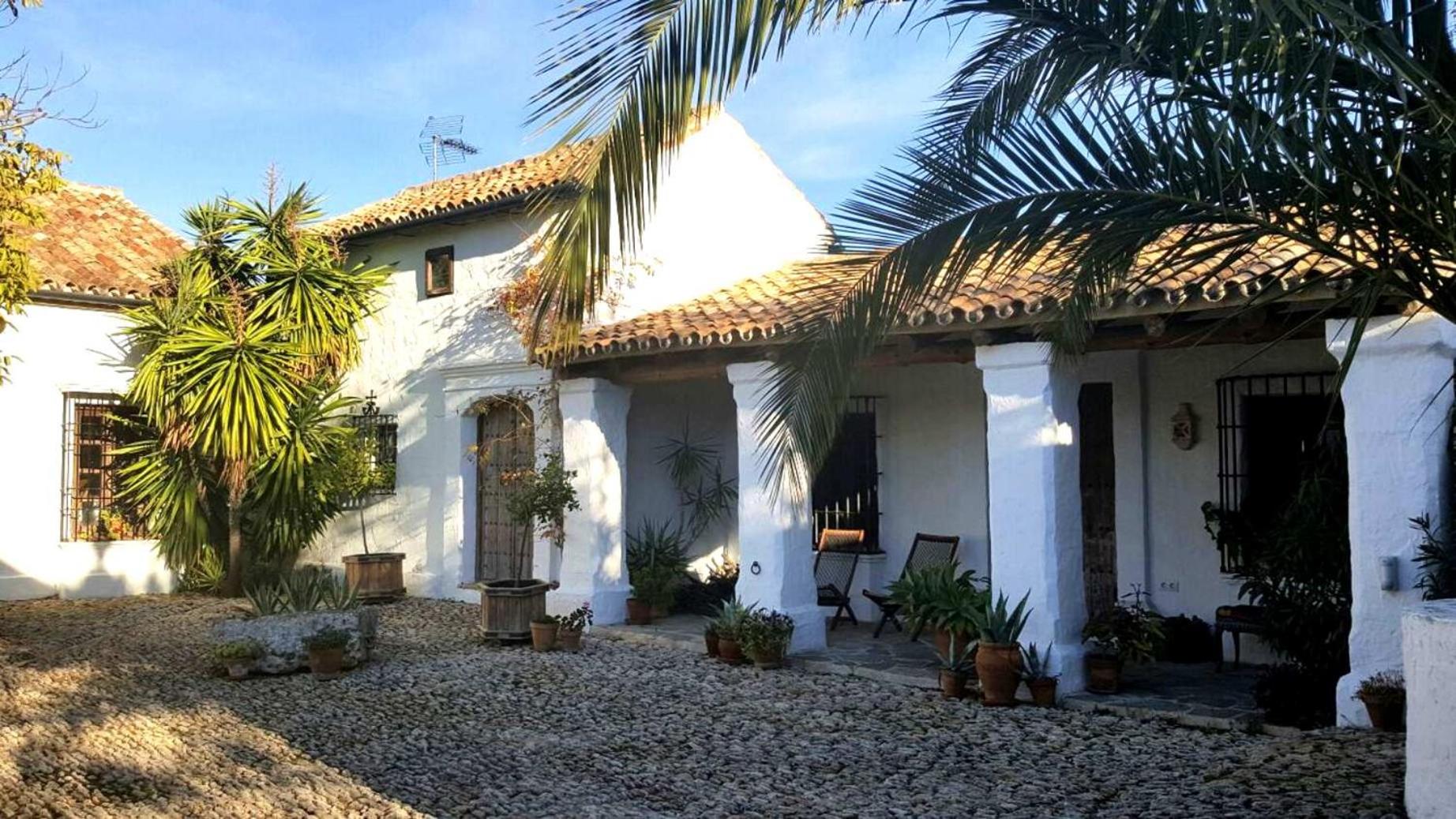 Beautiful Cortijo with pool near Ronda view 3