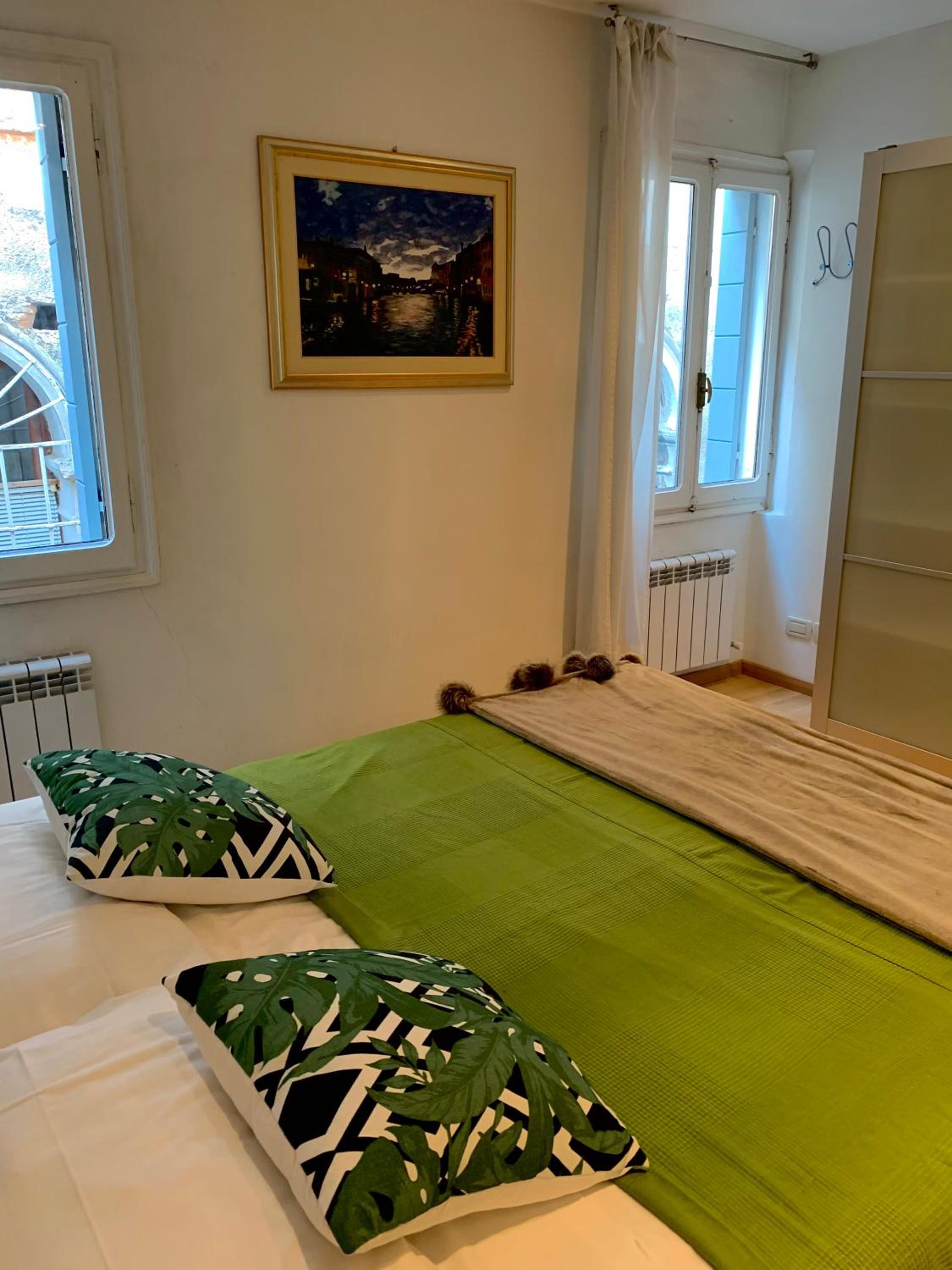 REGINA - ROMANTIC STUDIO near RIALTO