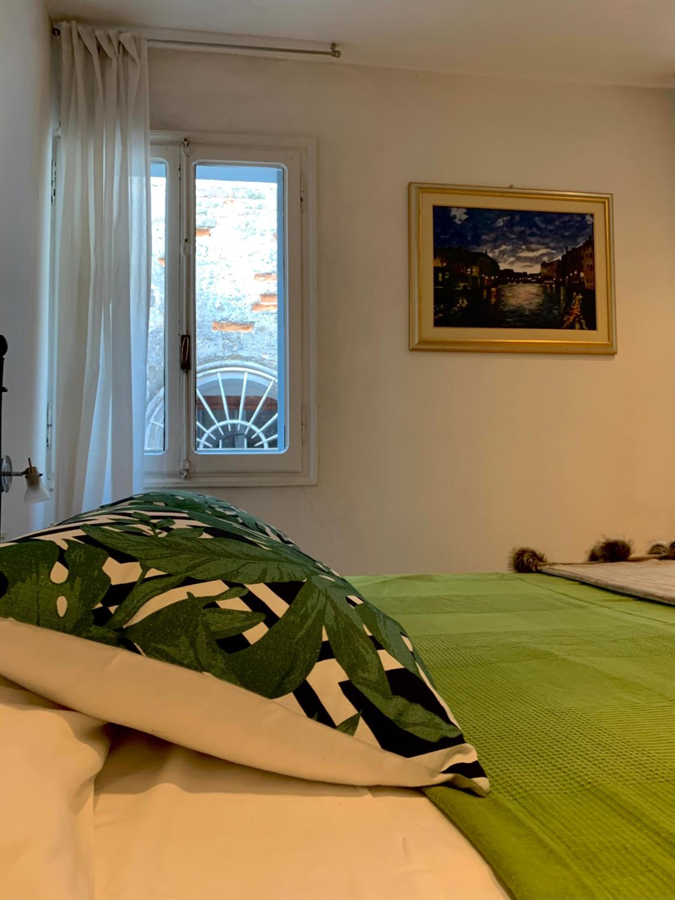 REGINA - ROMANTIC STUDIO near RIALTO