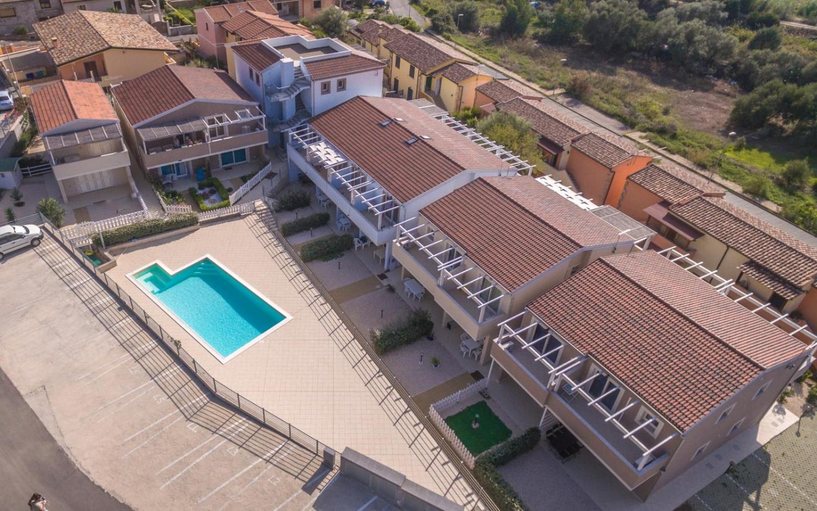 Villetta Federico climatizzata con giardino privato view 5
