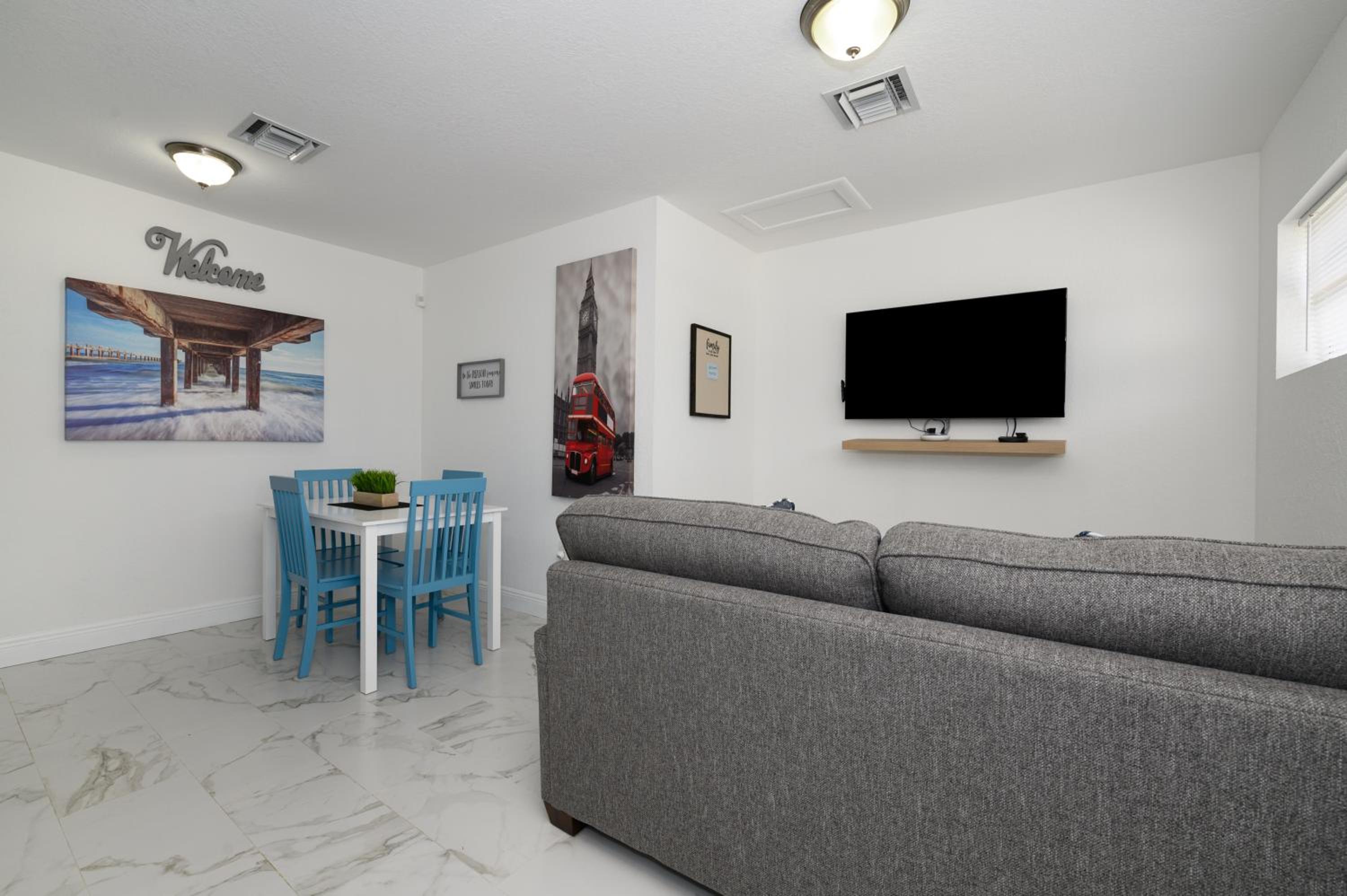 Relax and enjoy Fort Lauderdale beach! view 5