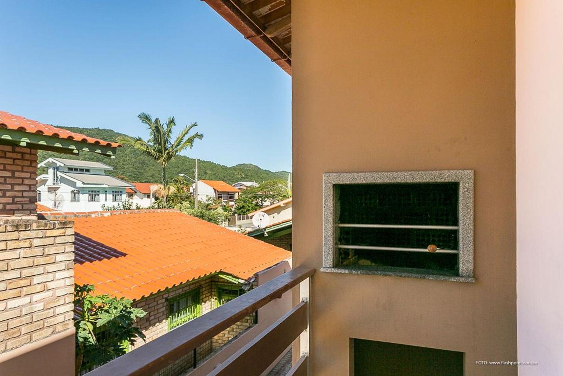 Apartamento nota 10 na praia da Barra da Lagoa