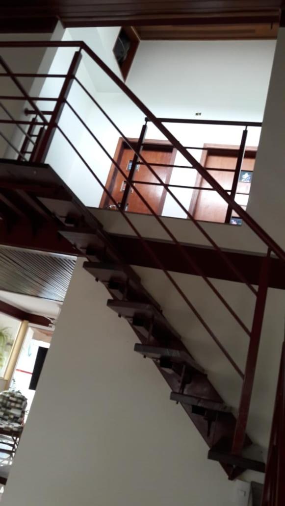 Casa com piscina Martim de Sá