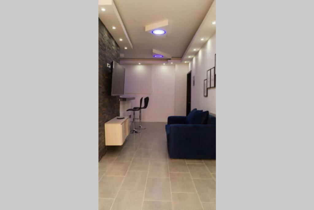 Remodeled Studio Apt in Guayaquil Centro w a View view 2