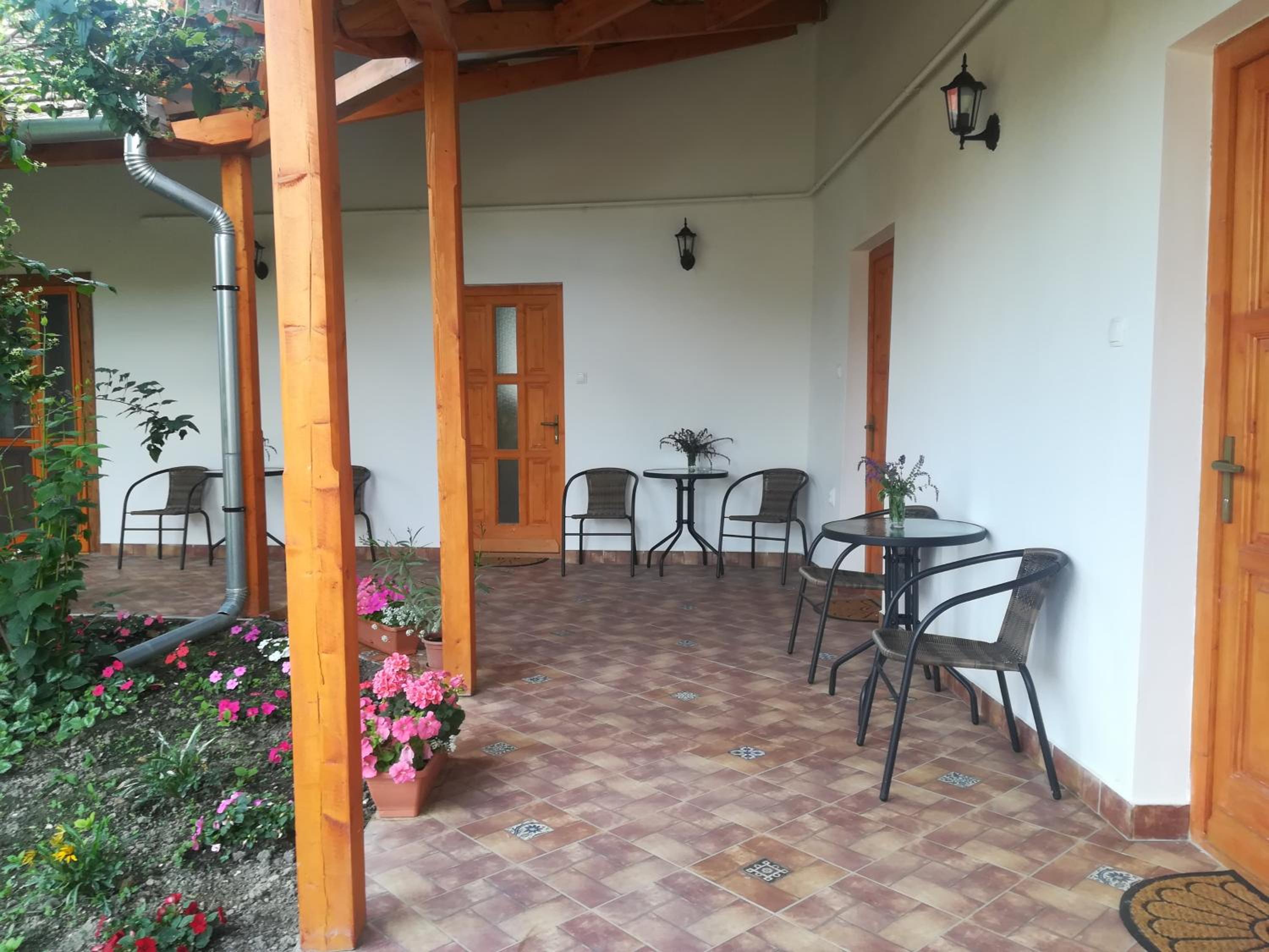 Photo 18