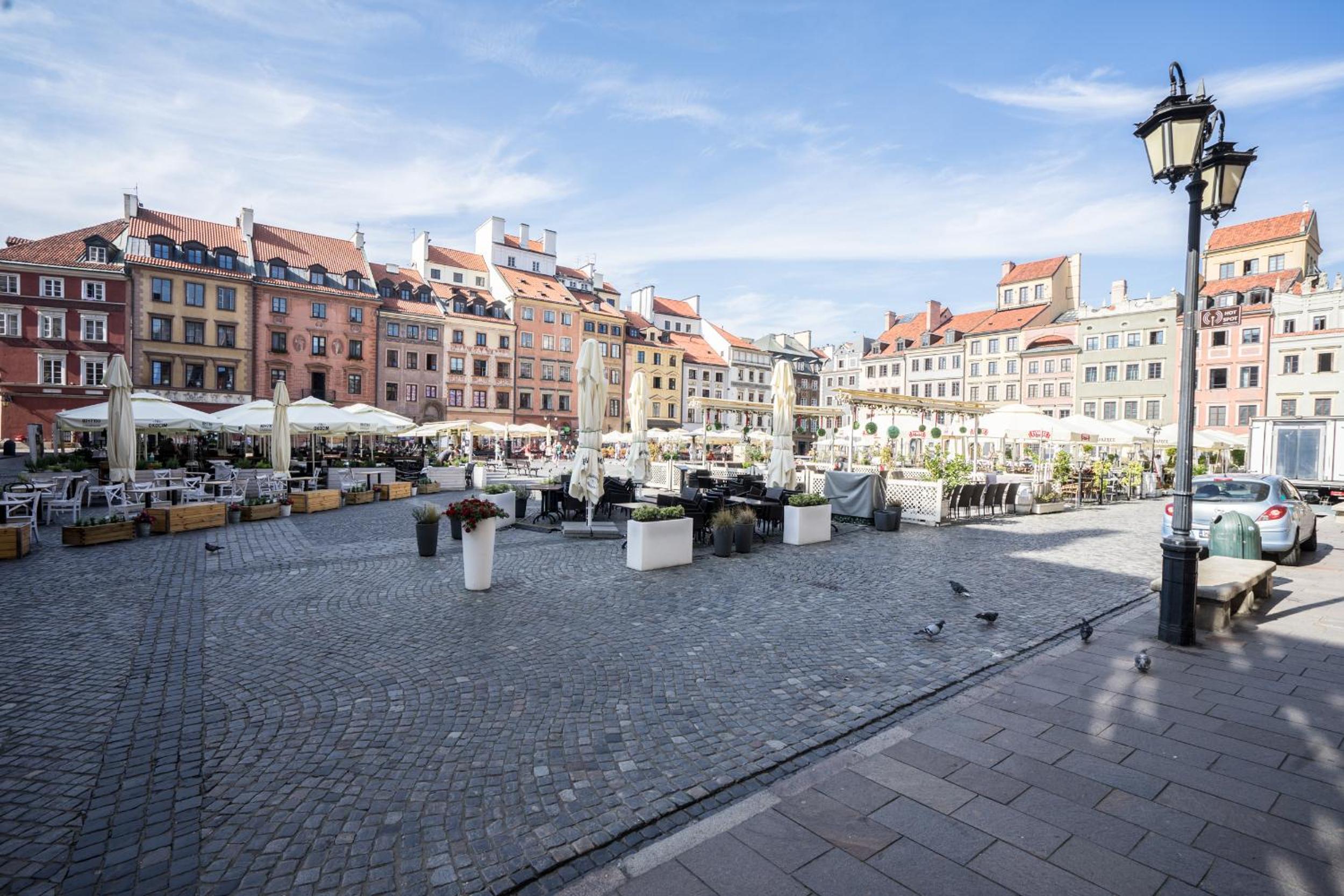 Old Town Heart III - Old Town Square