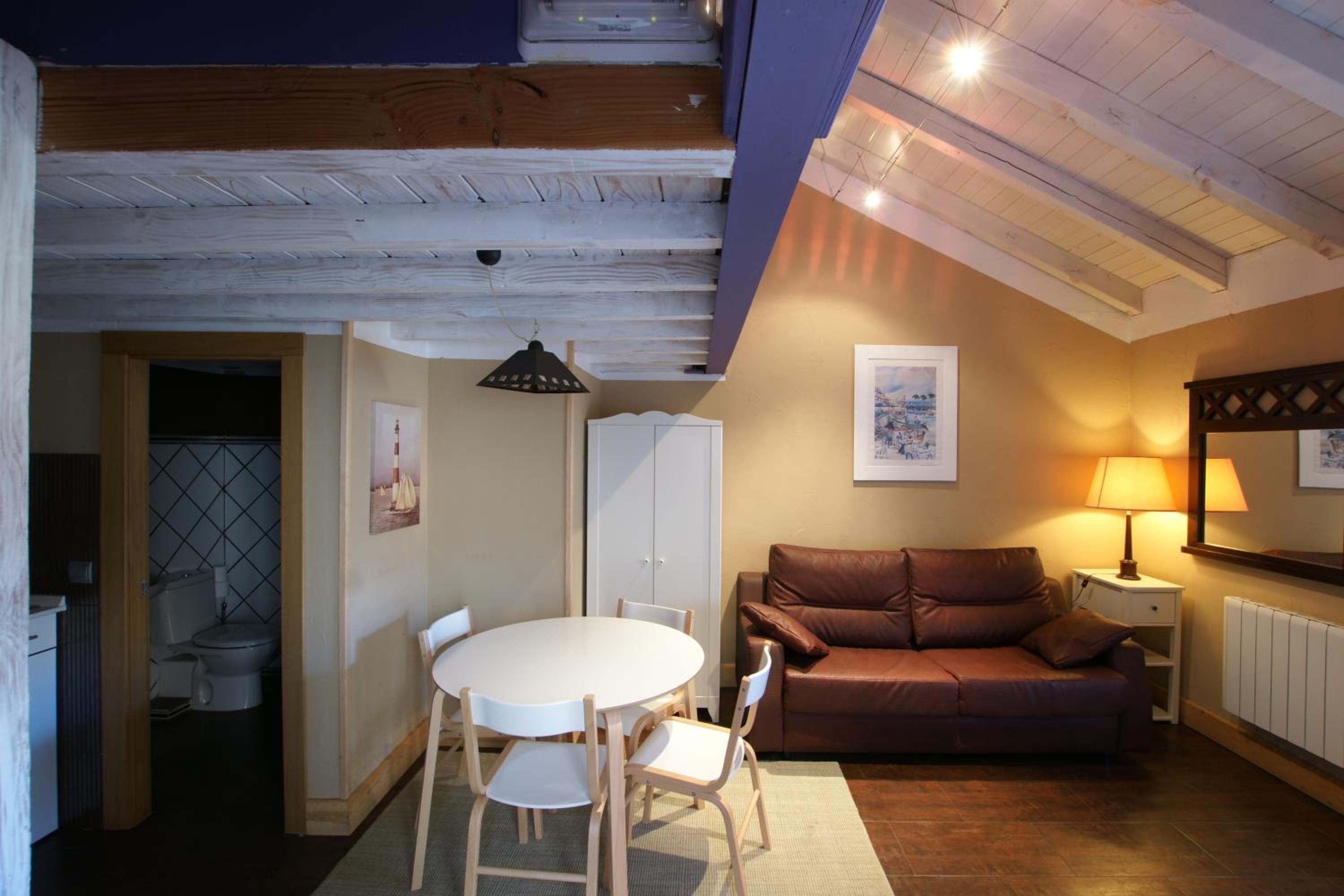 Apartamentos Alquitara