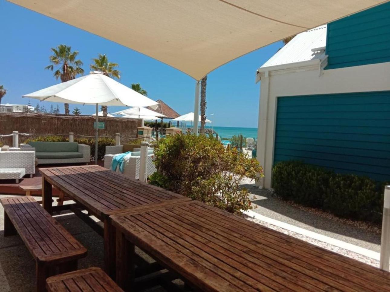 A 406 FANTASTIC OCEAN BEACH and MARINA VIEW APT - MANDURAH