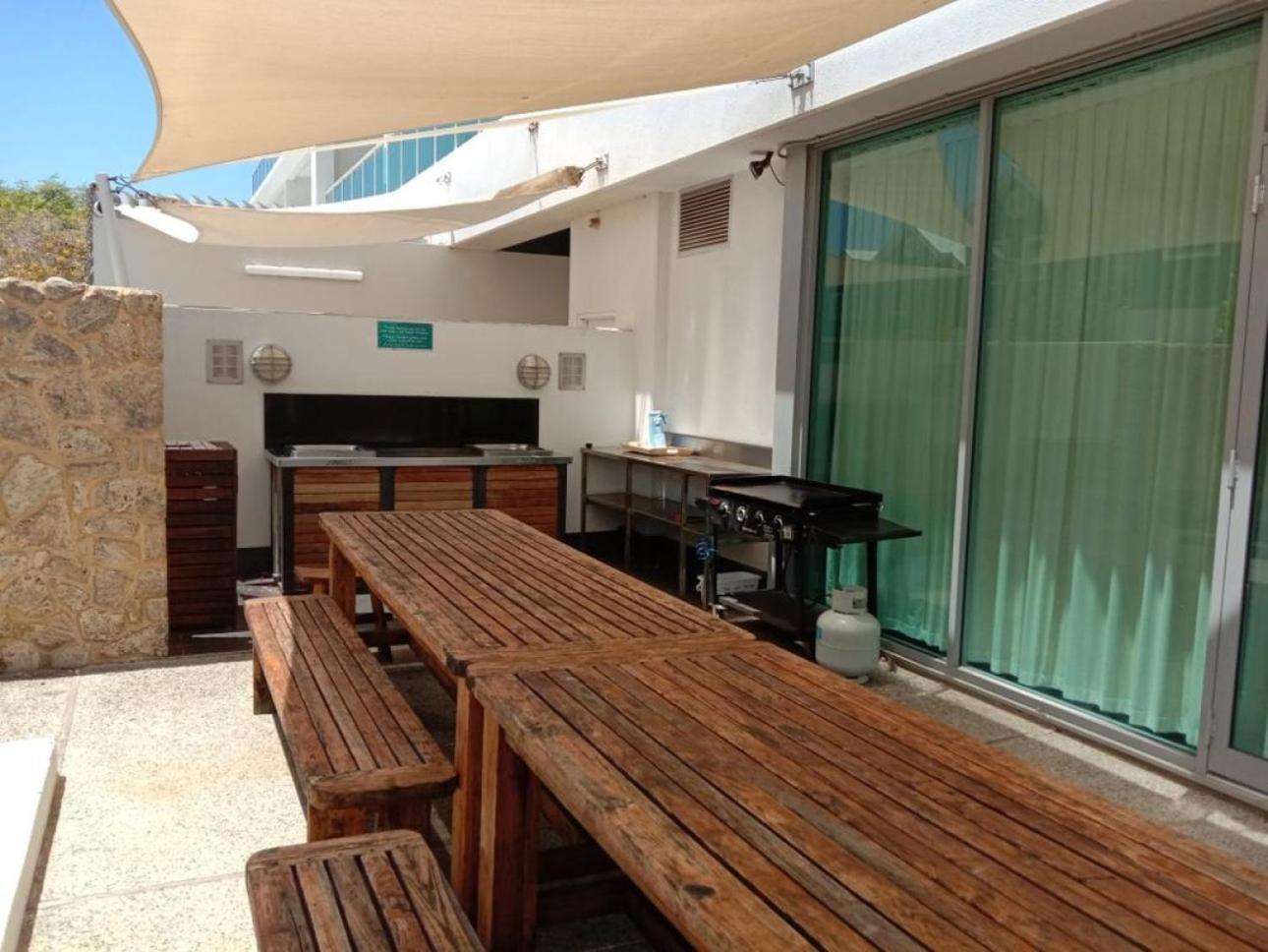 A 406 FANTASTIC OCEAN BEACH and MARINA VIEW APT - MANDURAH