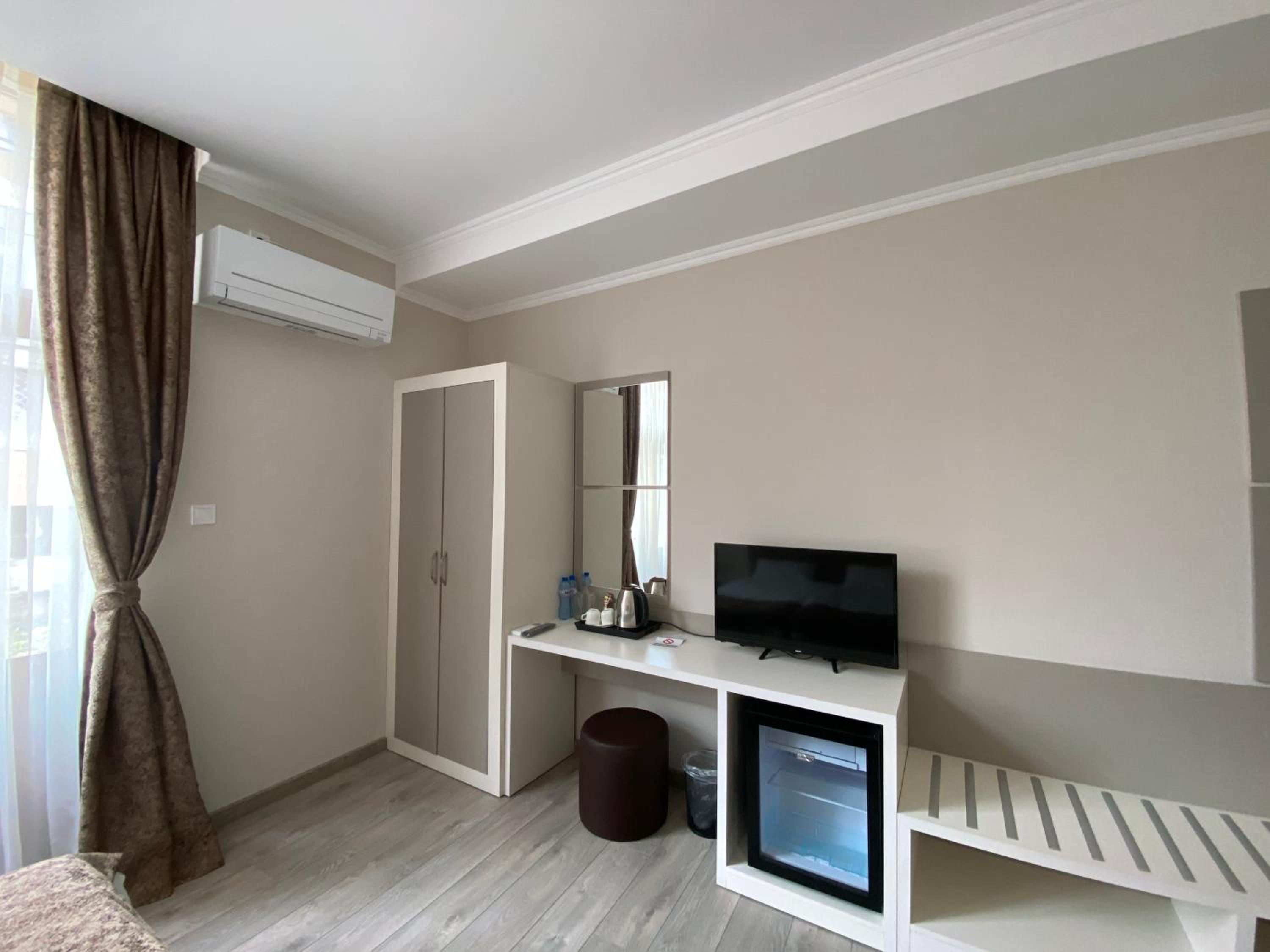 Comfort Guest Rooms