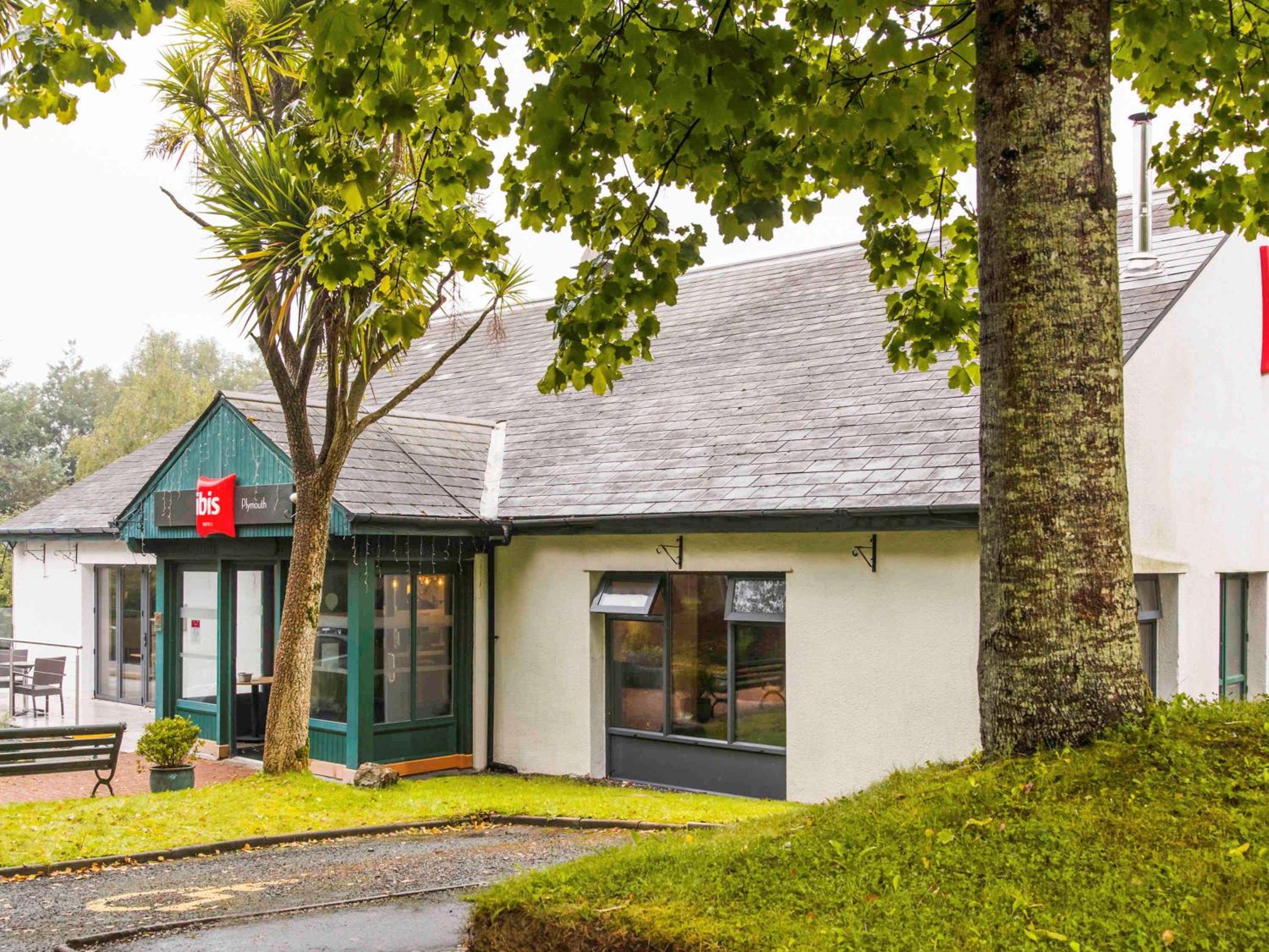 Hotel ibis Plymouth - Image 1