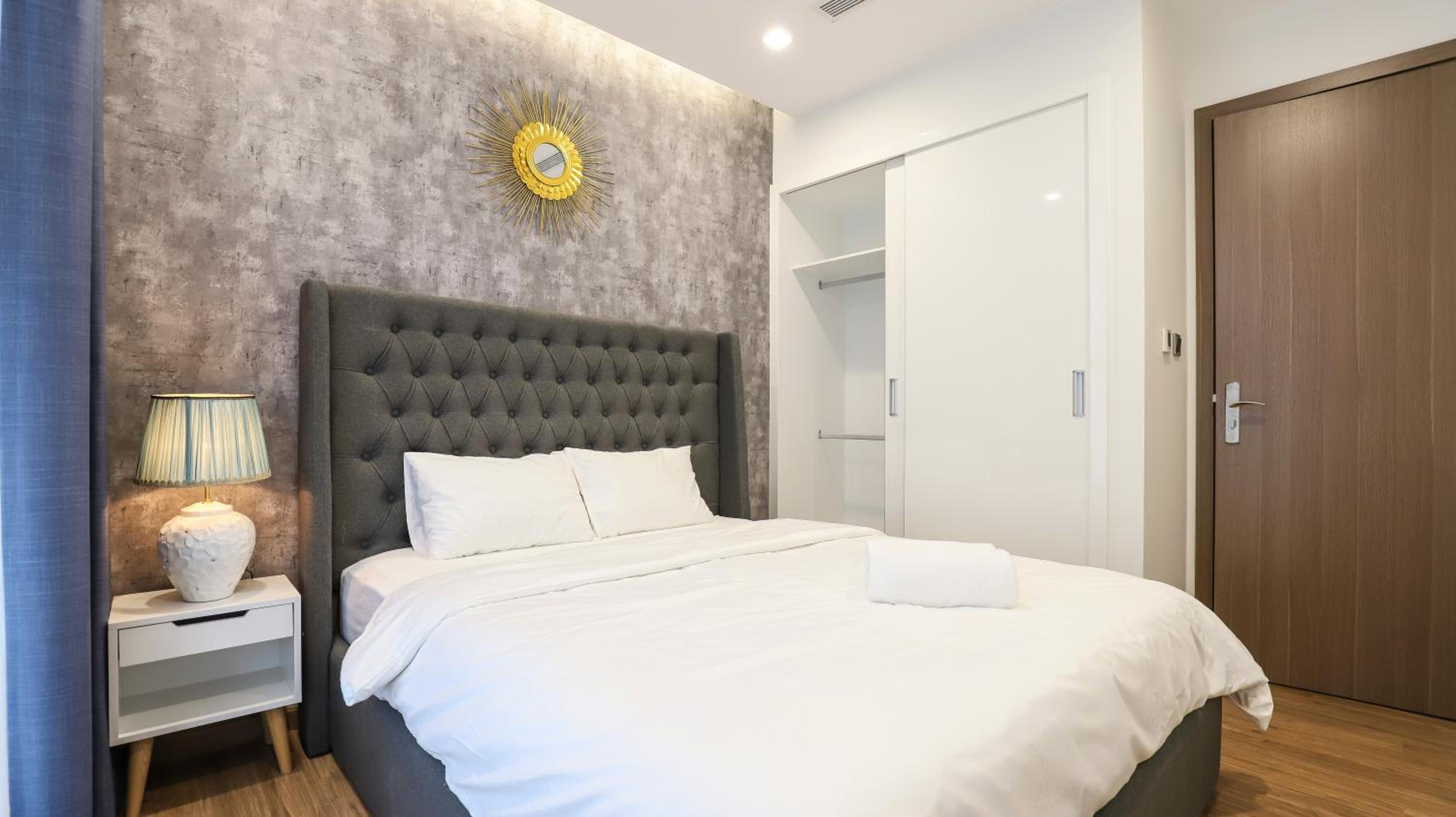 Vinhomes Metropolish Apartment Center Hanoi