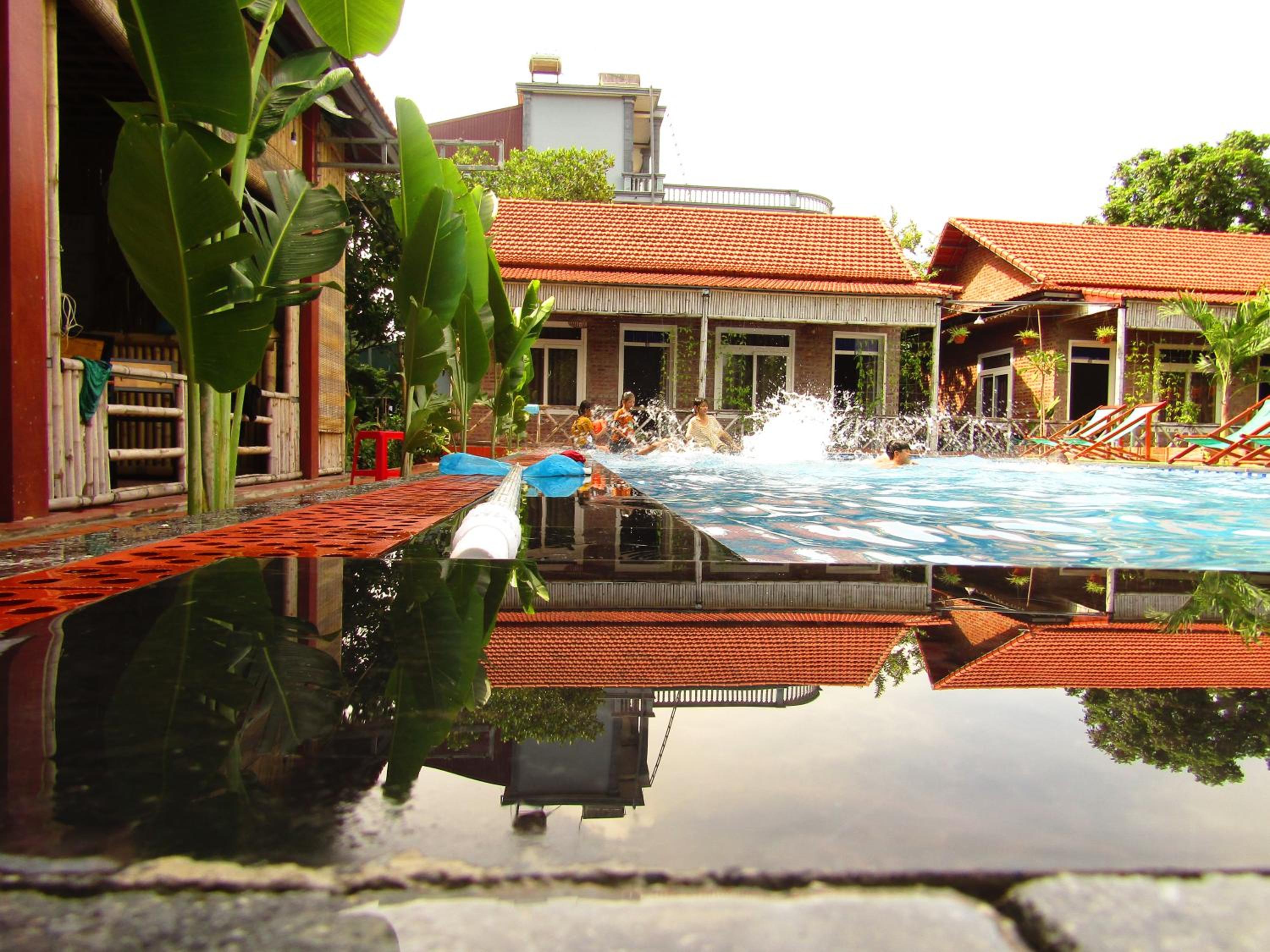 Ninh Binh Mountain Side Homestay & Cafe