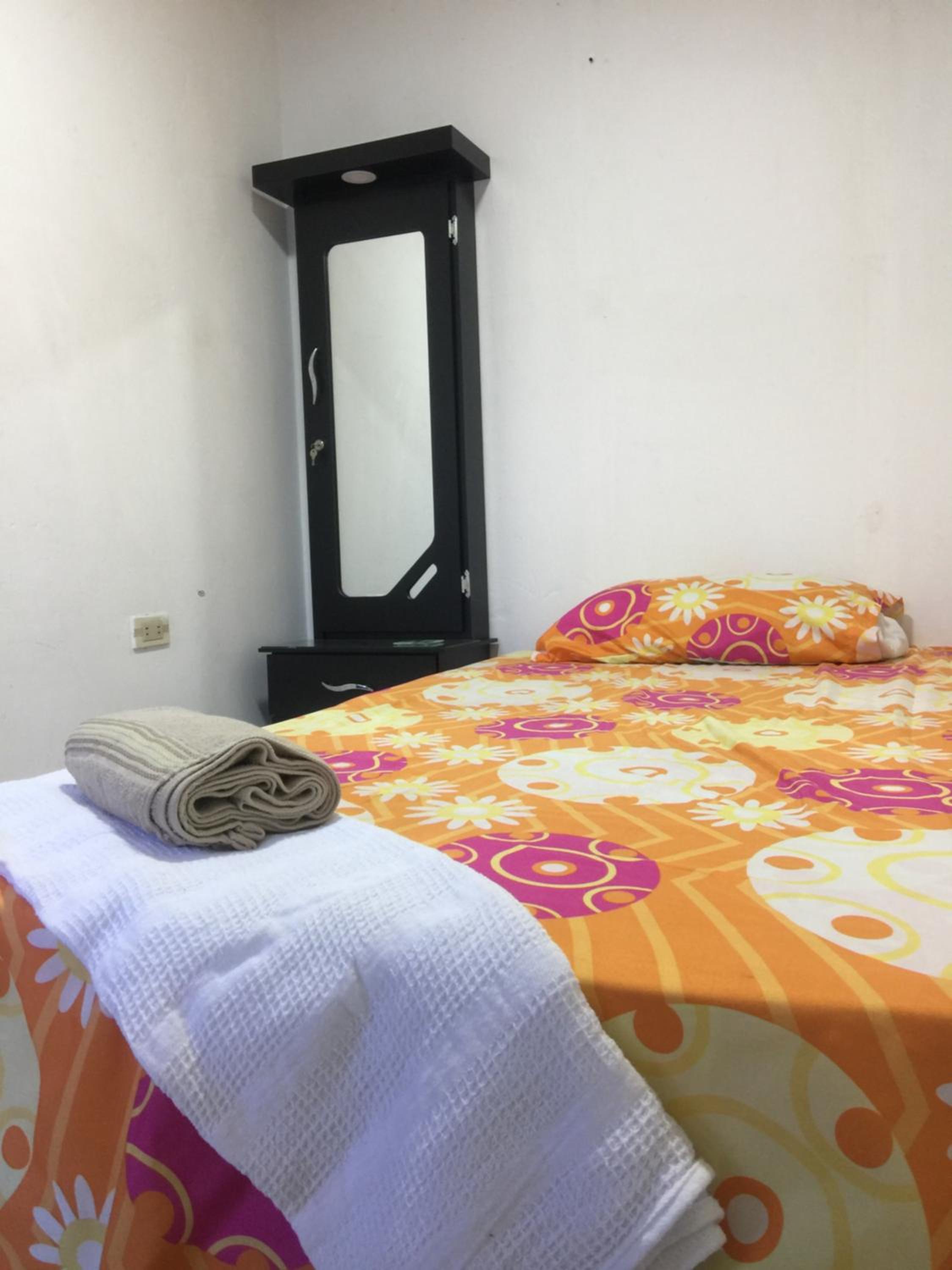 Habitación privada en casa de familia cerca del CC VIVA Envigado