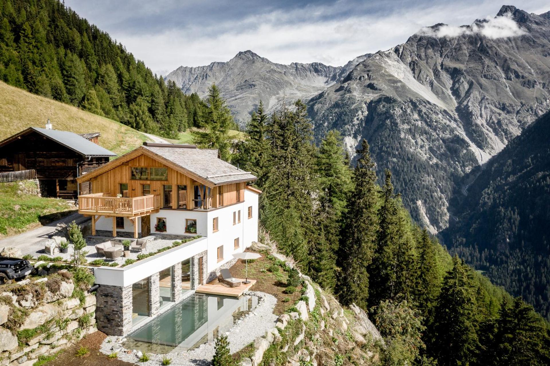 Leni Mountain Chalet view 3