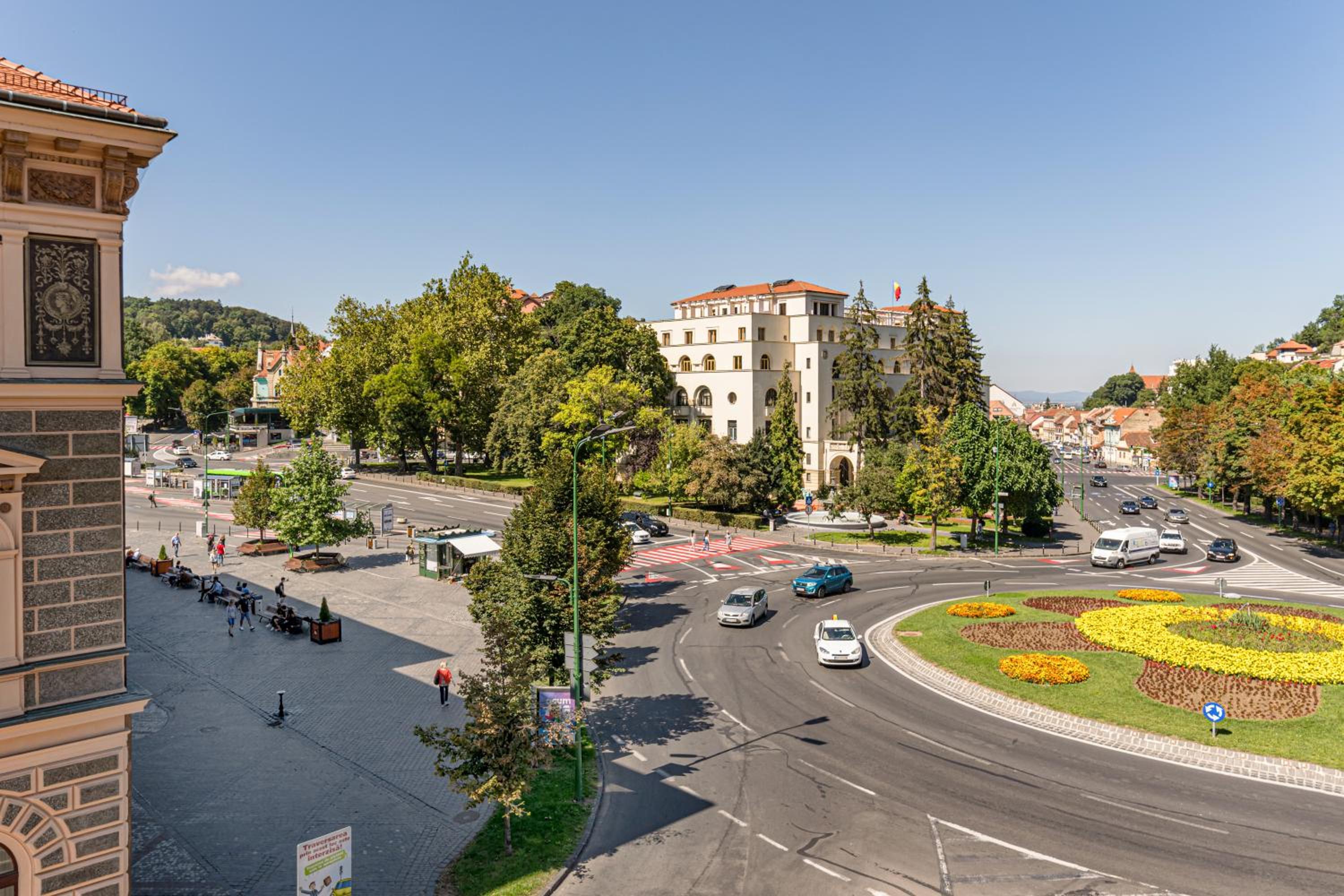Palazzo Brașov view 4
