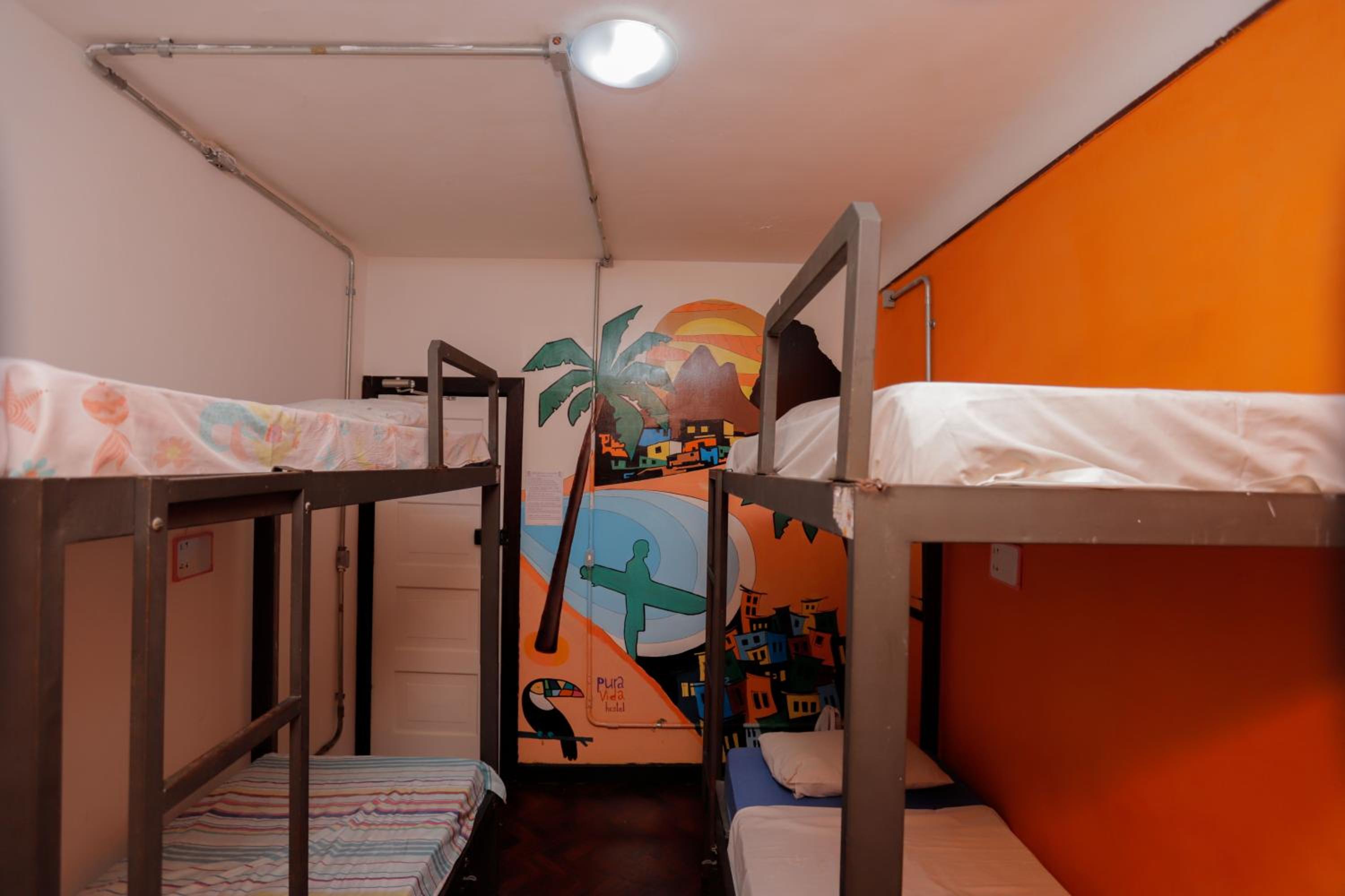 Pura Vida Hostel
