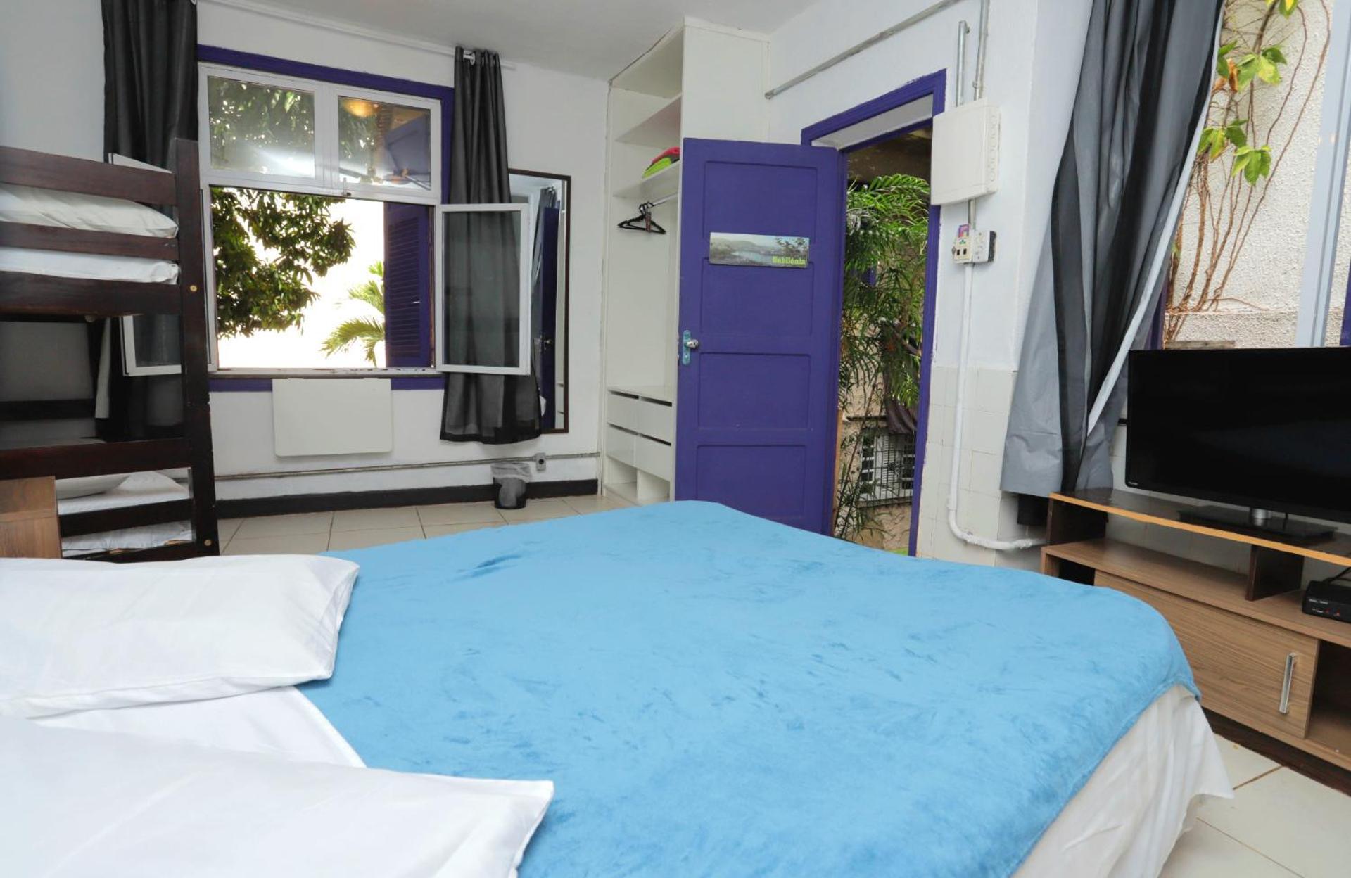 Pura Vida Hostel