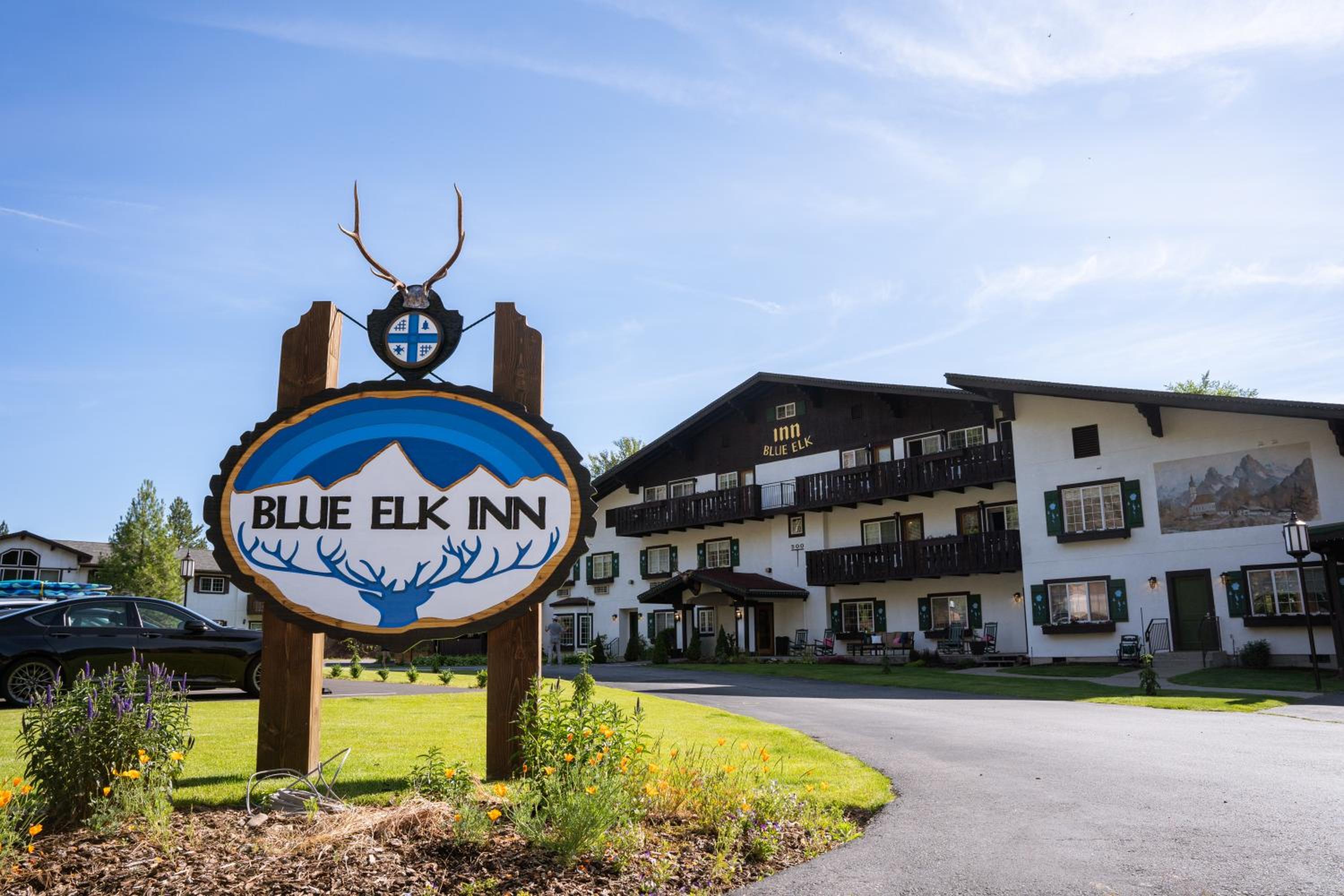 Blue Elk Inn view 2