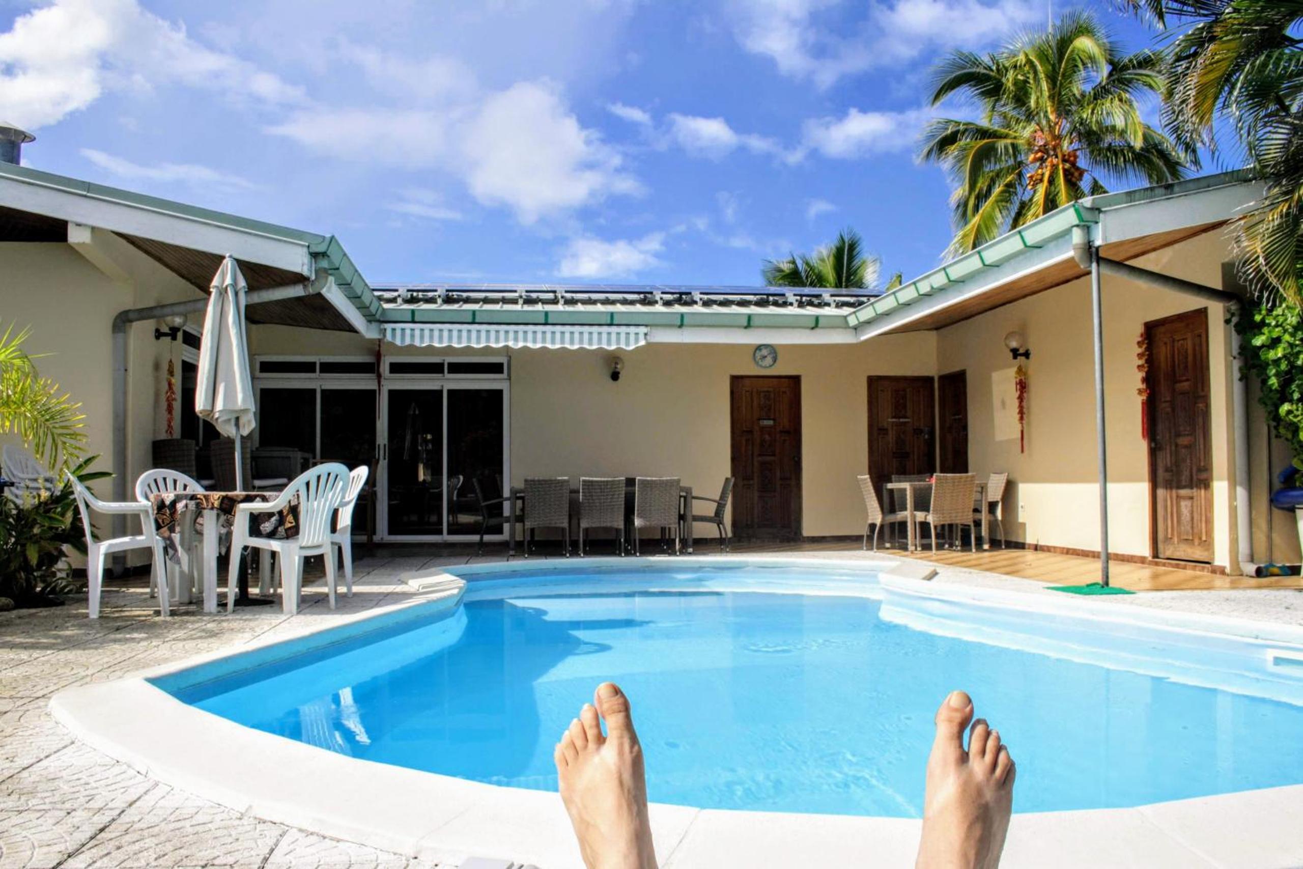 TAHITI - Sanny's Place Family Room & Poo