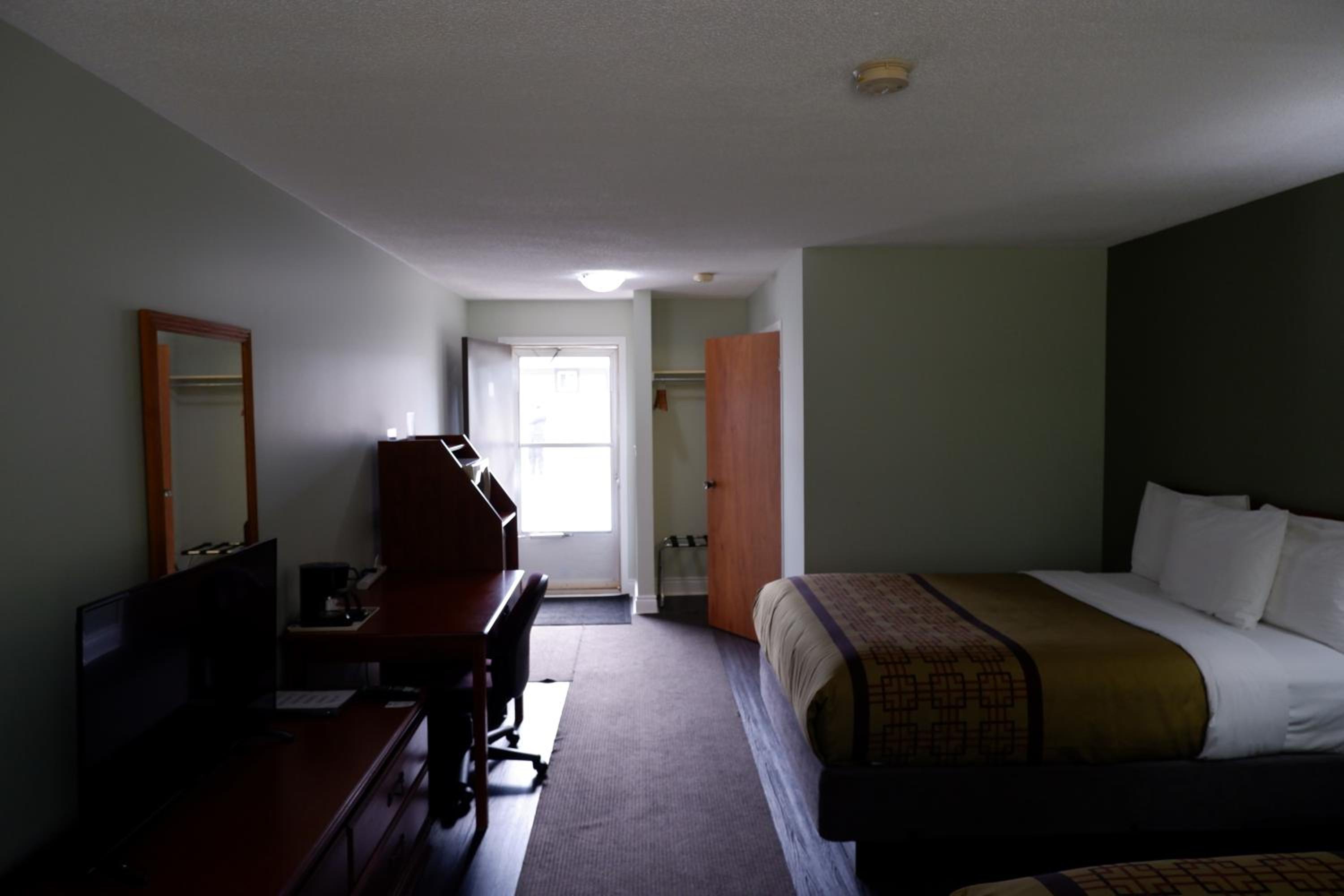 Pine Motel