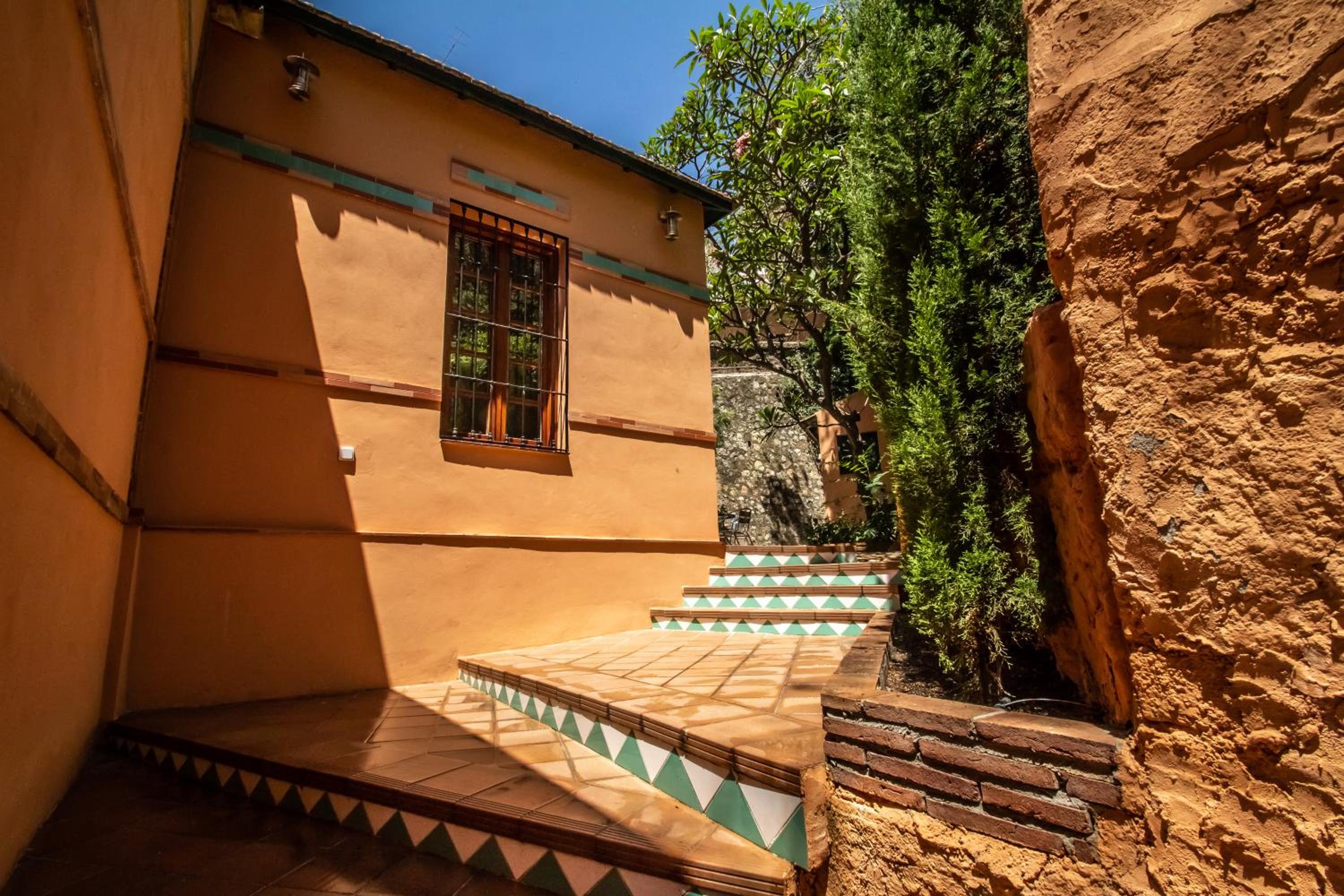 Villa Regionalista principios Siglo XX 1919 -Pedregalejo-Baños del Carmen-A UNOS METROS DEL MAR!!! PISCINA CLIMATIZADA BAJO PETICION