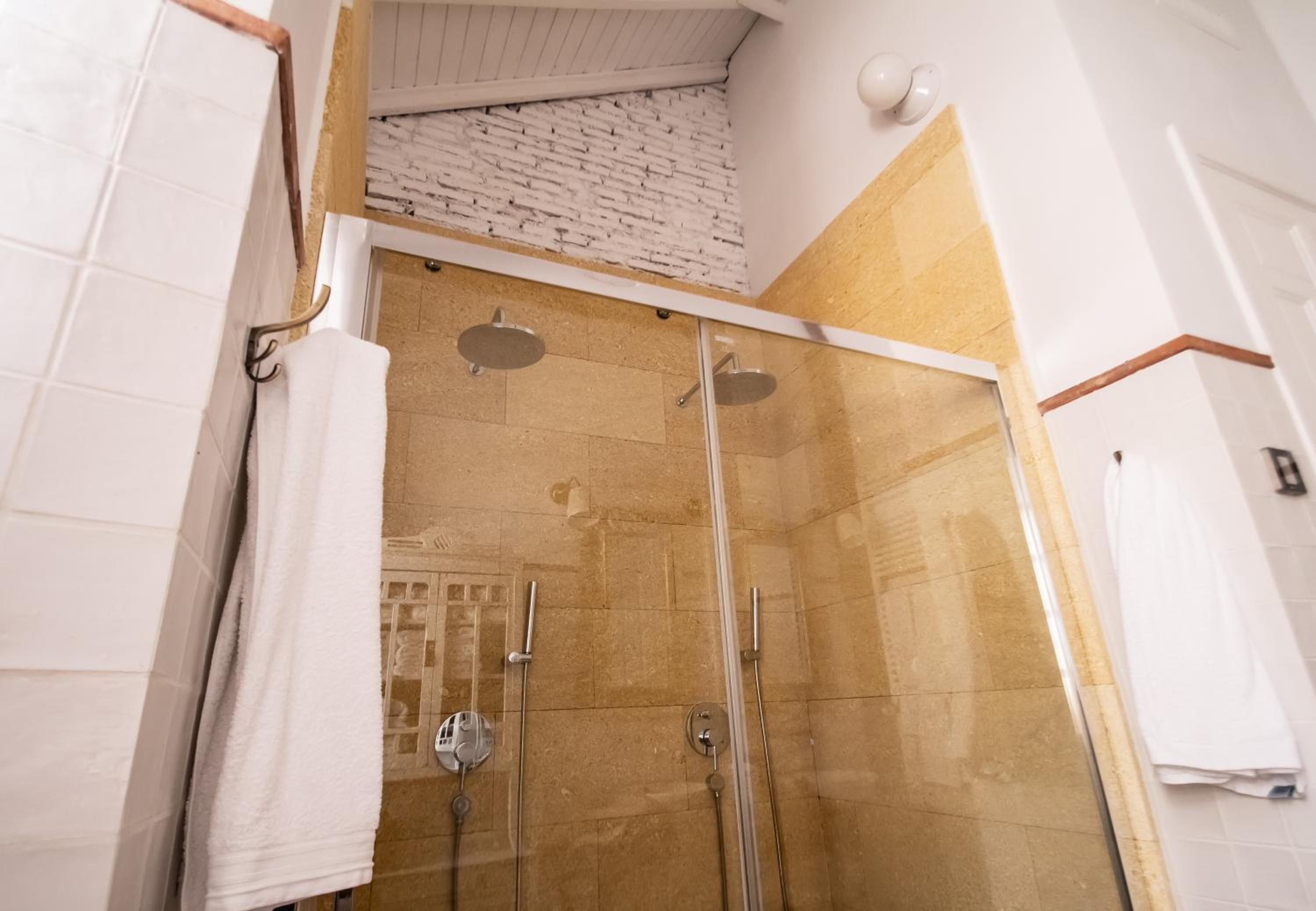 Villa Regionalista principios Siglo XX 1919 -Pedregalejo-Baños del Carmen-A UNOS METROS DEL MAR!!! PISCINA CLIMATIZADA BAJO PETICION