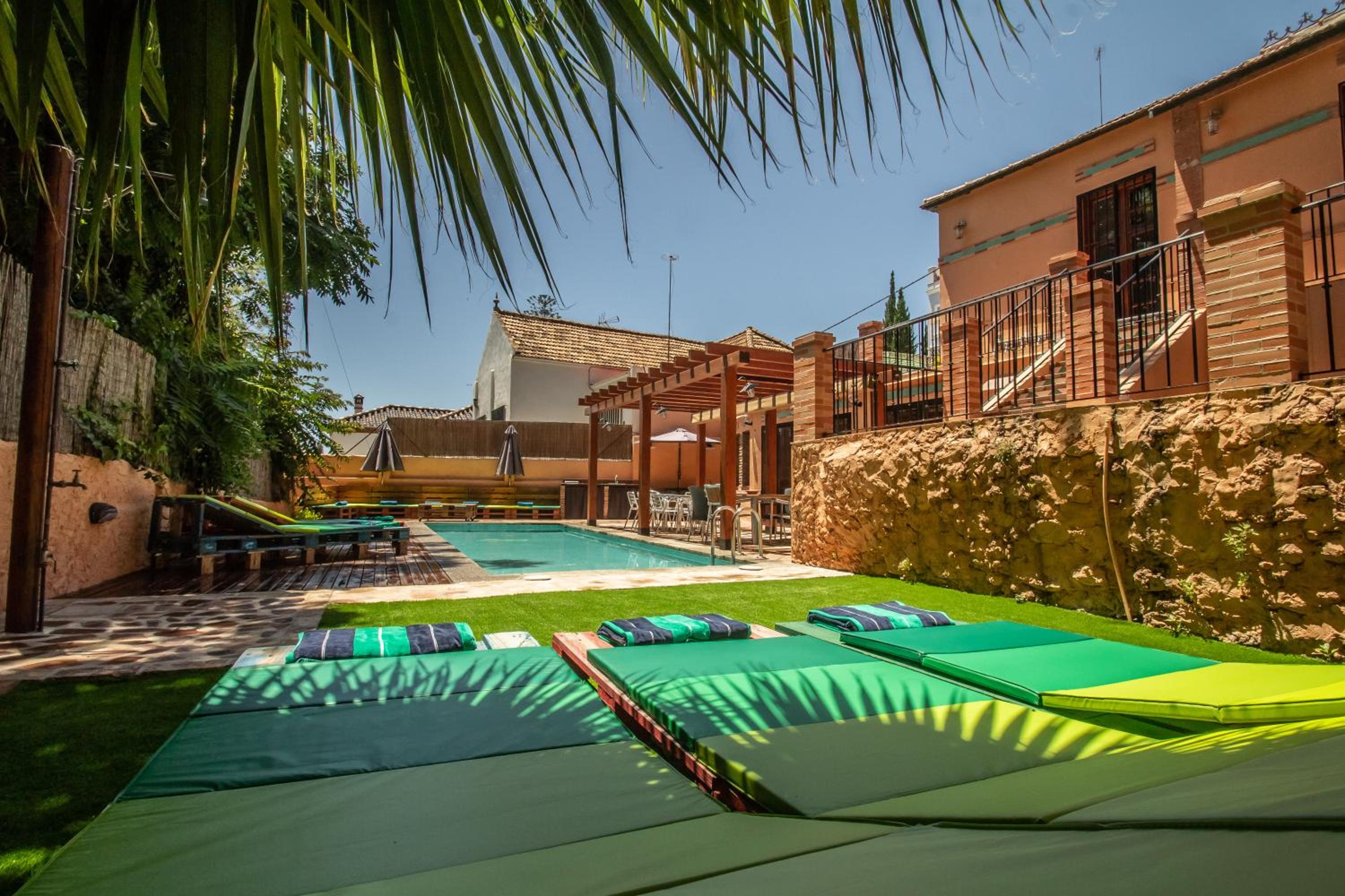 Villa Regionalista principios Siglo XX 1919 -Pedregalejo-Baños del Carmen-A UNOS METROS DEL MAR!!! PISCINA CLIMATIZADA BAJO PETICION
