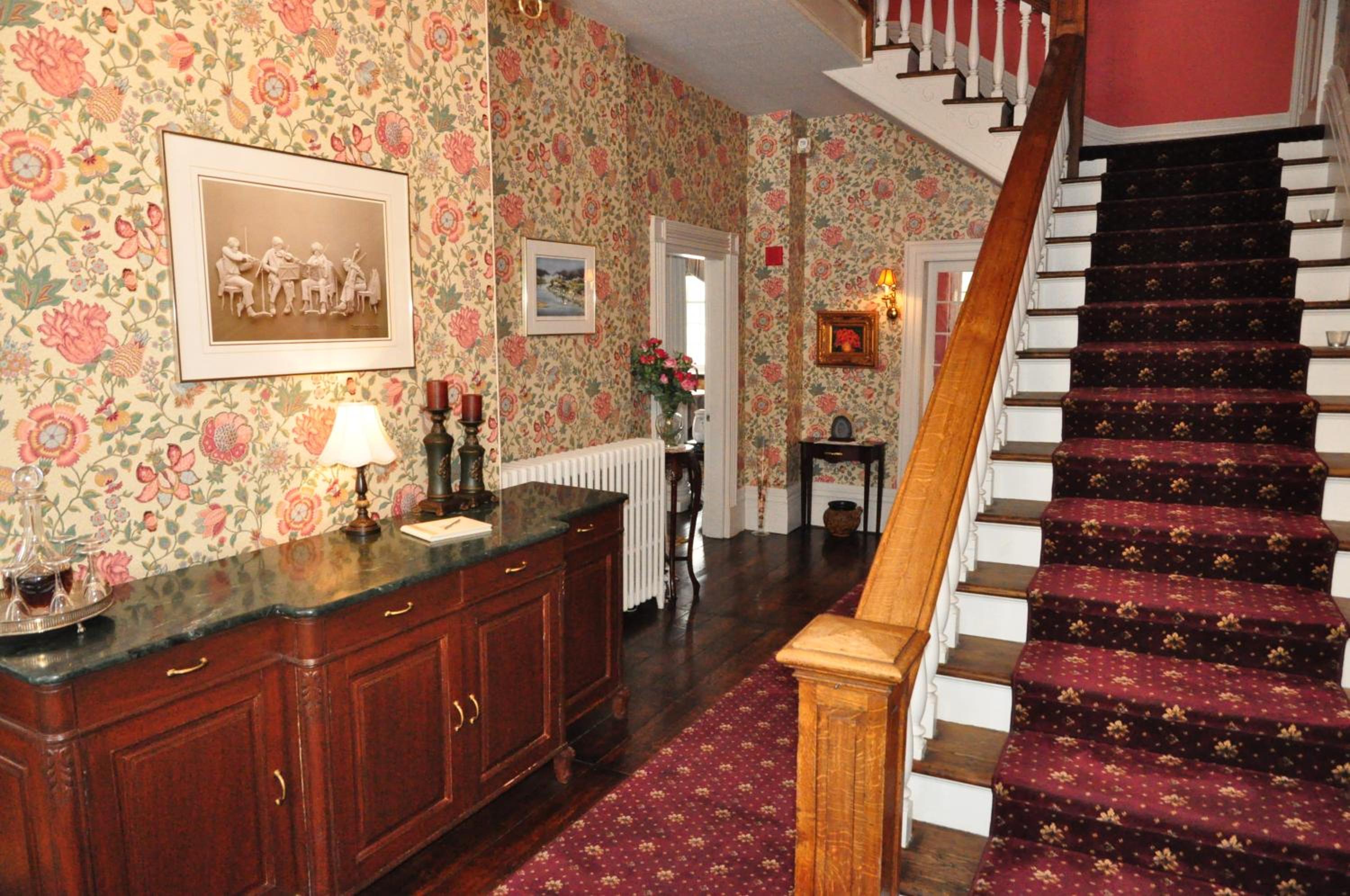 Brockamour Manor Bed and Breakfast