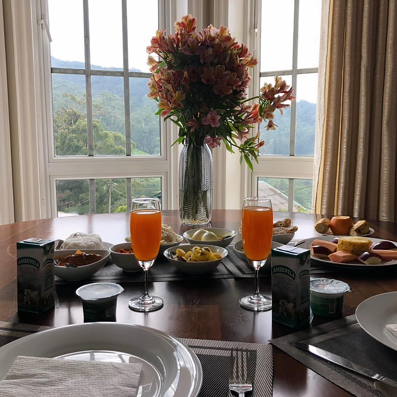 Luxe Wilderness - Private Villas, Free Breakfast, 2km from City Centre