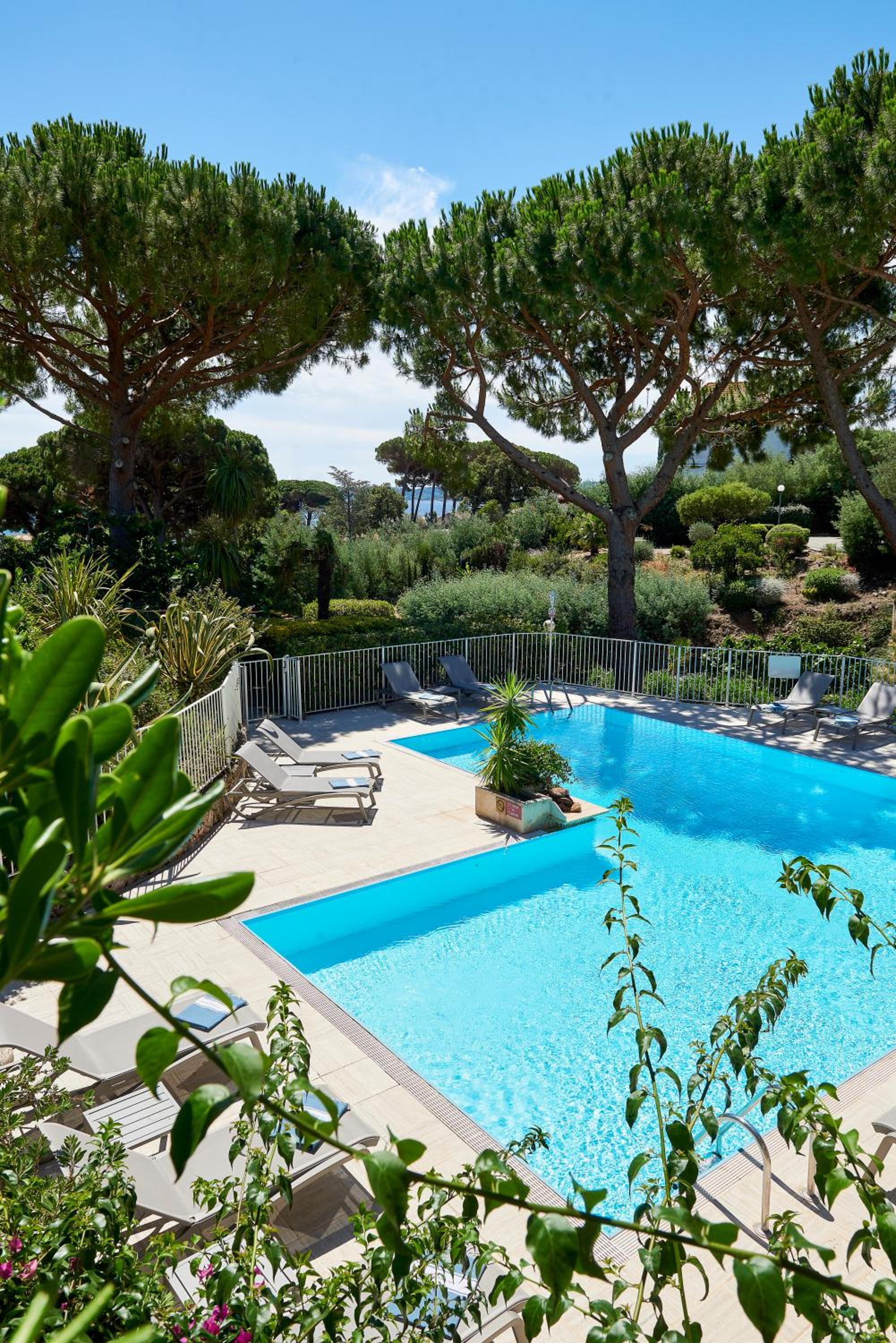 Sainte-Maxime Vacations - Domaine Du Calidianus - Property Image 2