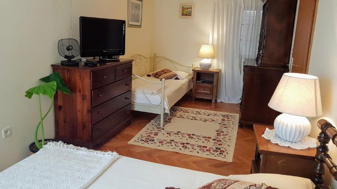 Apartments Tonšić