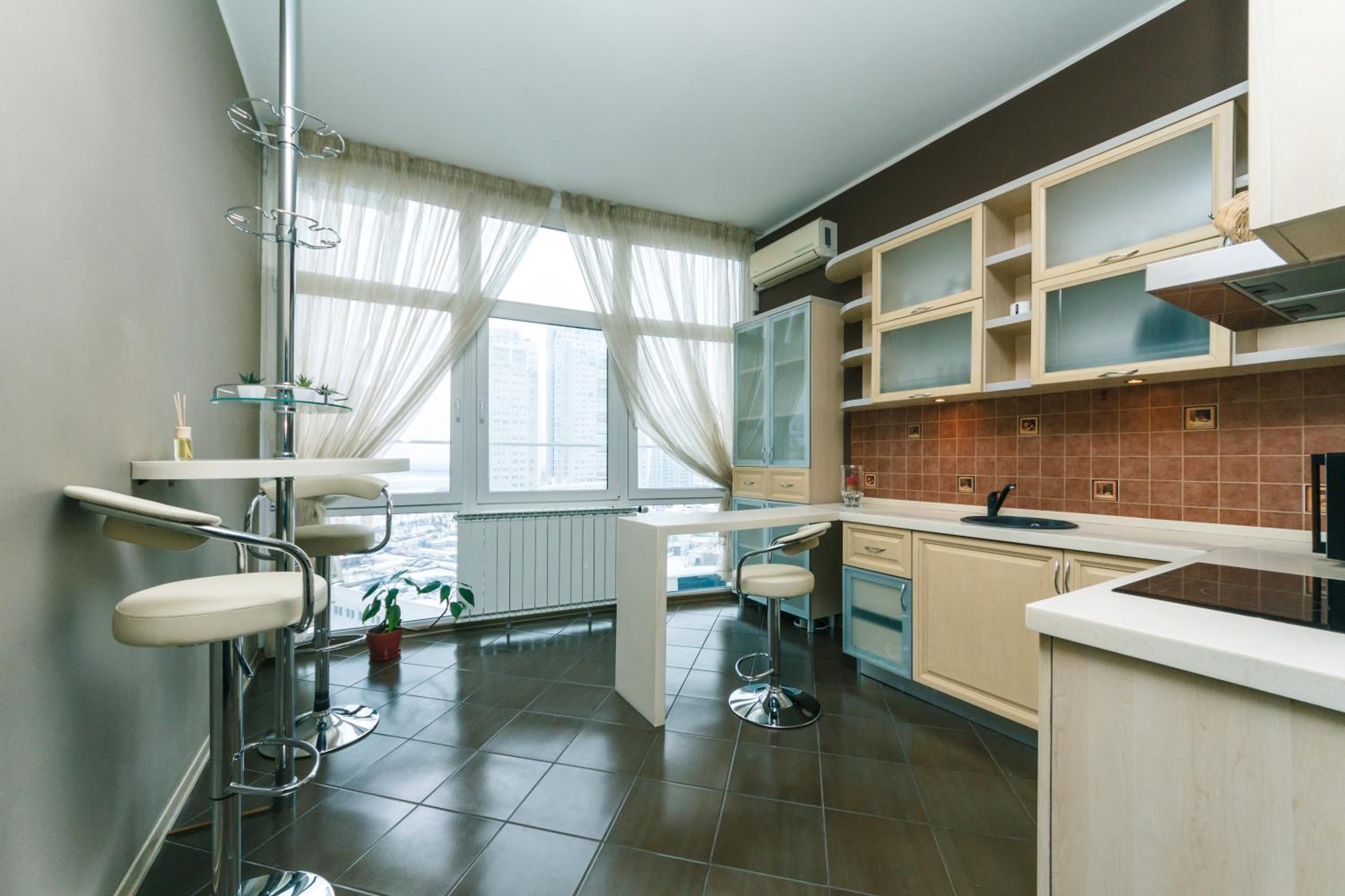 1 bedroom apartment at riverside. Obolonskaya embankment. view 3