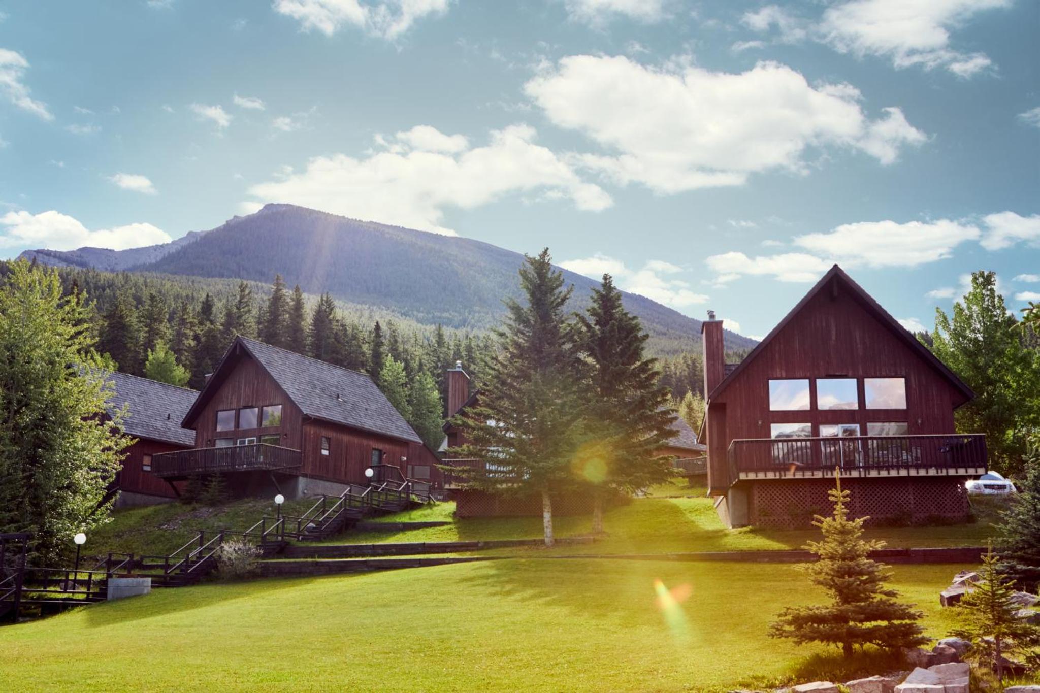 Banff Gate Mountain Resort - Image 1
