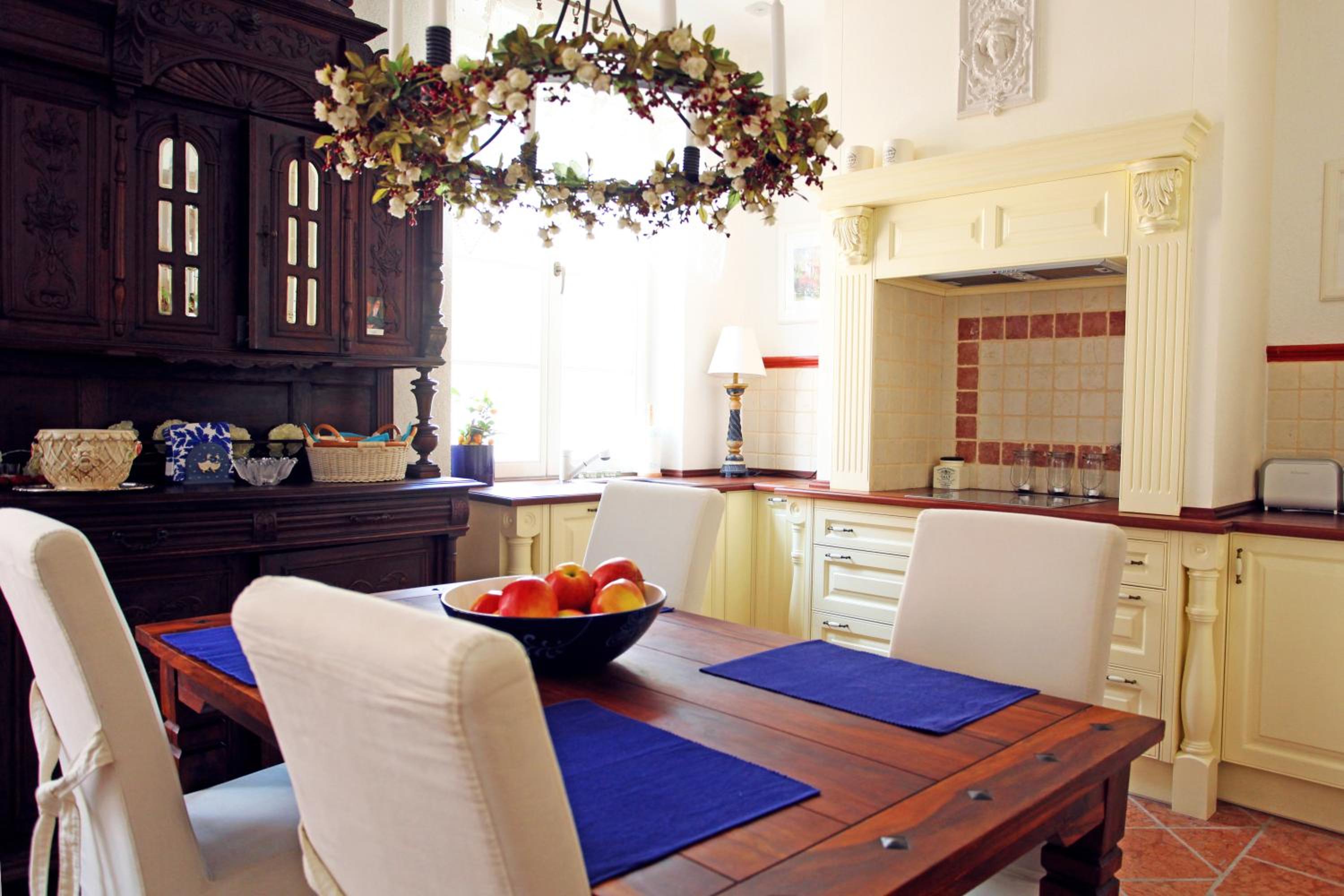 Castle Square Apartment