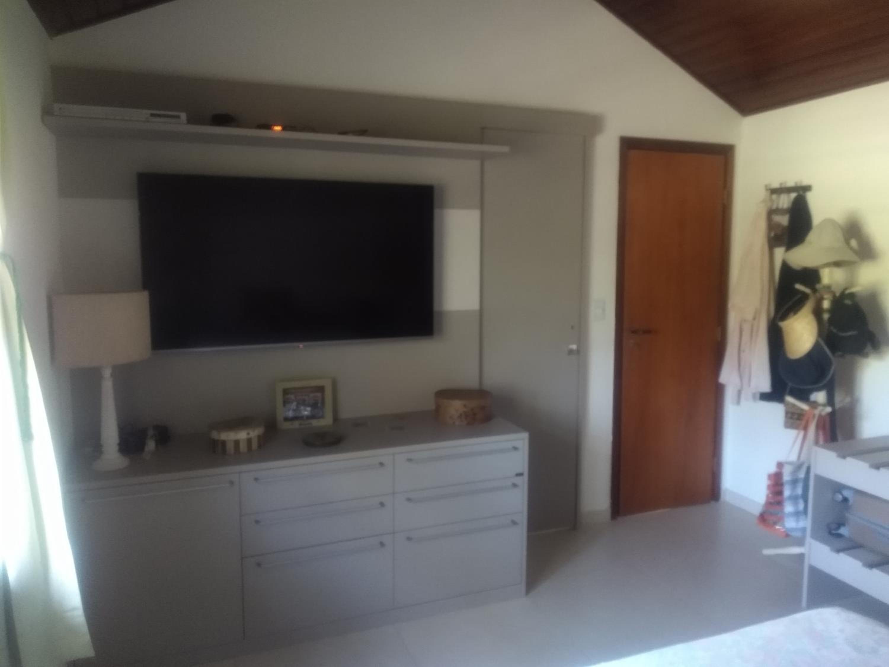 CASA EM ÓTIMO CONDOMINIO DE BUZIOS