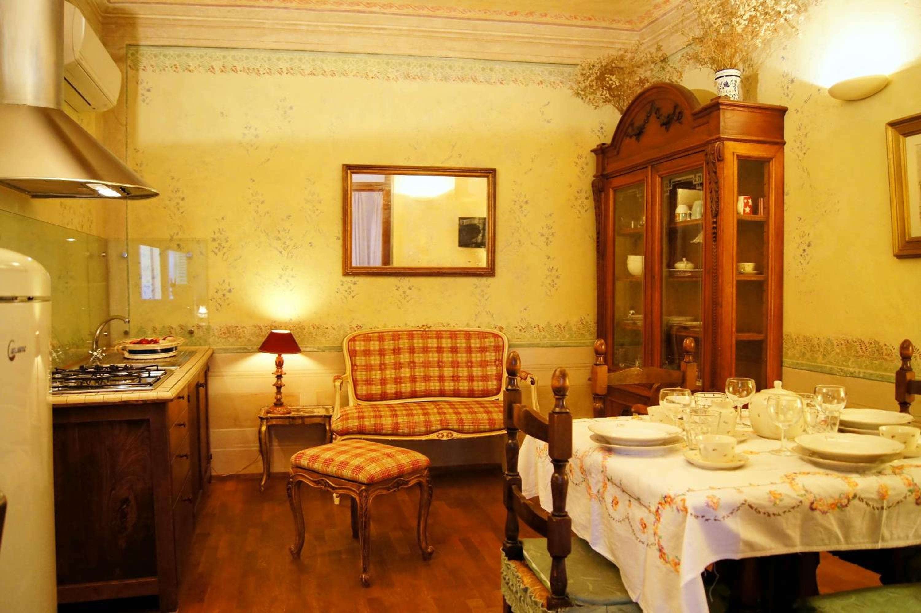 Melarancio Apartments