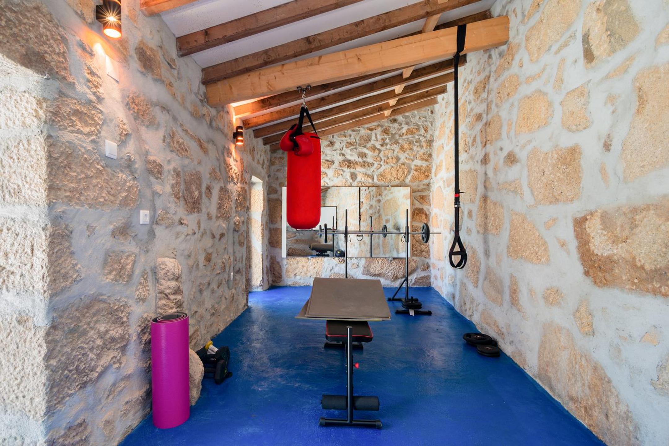 Casa de Lagarinhos JACUZZI SPA JOGOS GYM - SERRA DA ESTRELA - SEIA - GOUVEIA