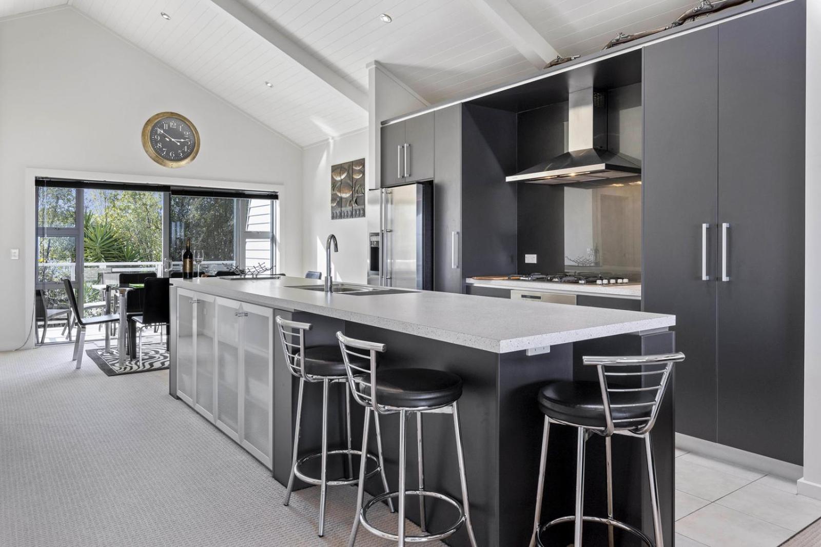 Lake View Bliss - Lake Taupo Holiday Home view 3