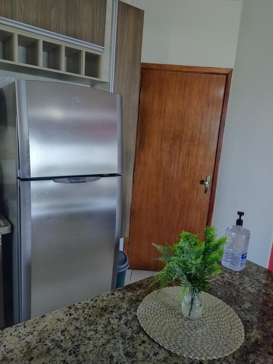 Apto. (pé na areia) com Churrasqueira na sacada